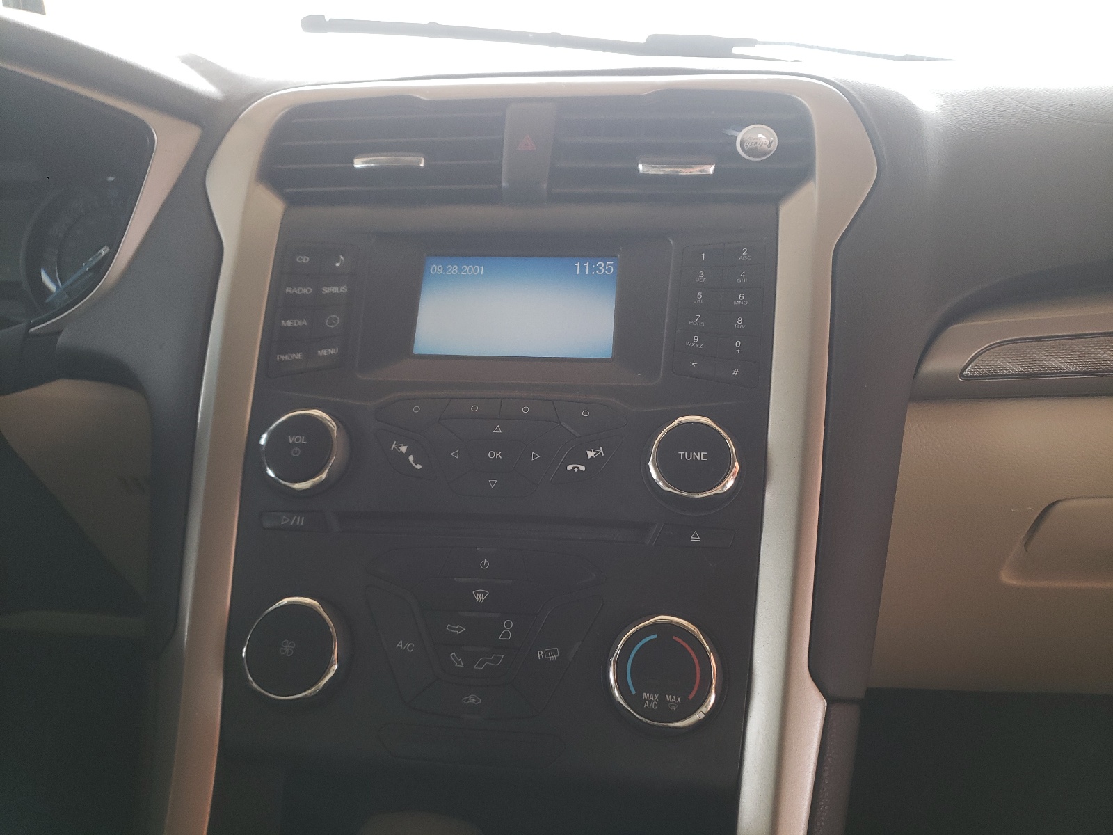 Photo 9 from auction – 2016 FORD FUSION SE with VIN 1FA6P0H76G5114515