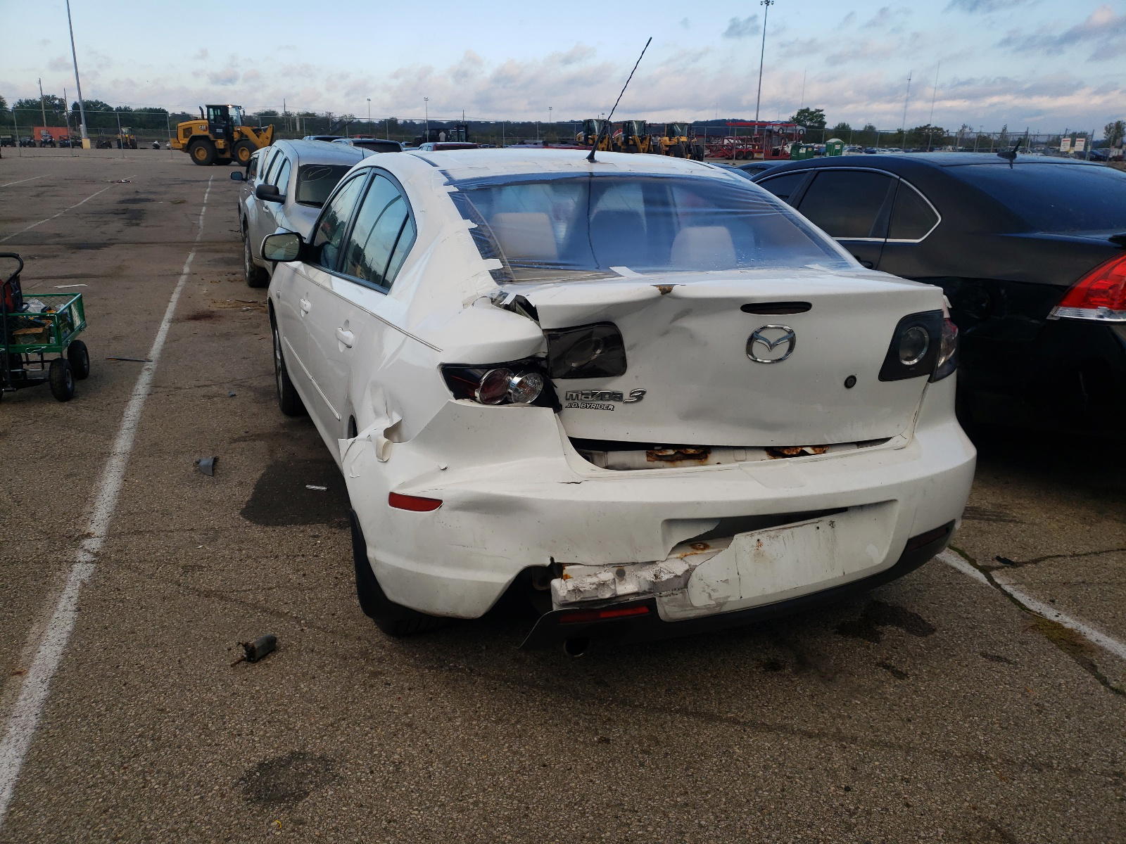 Photo 9 from auction – 2008 MAZDA 3 I with VIN JM1BK12FX81808131
