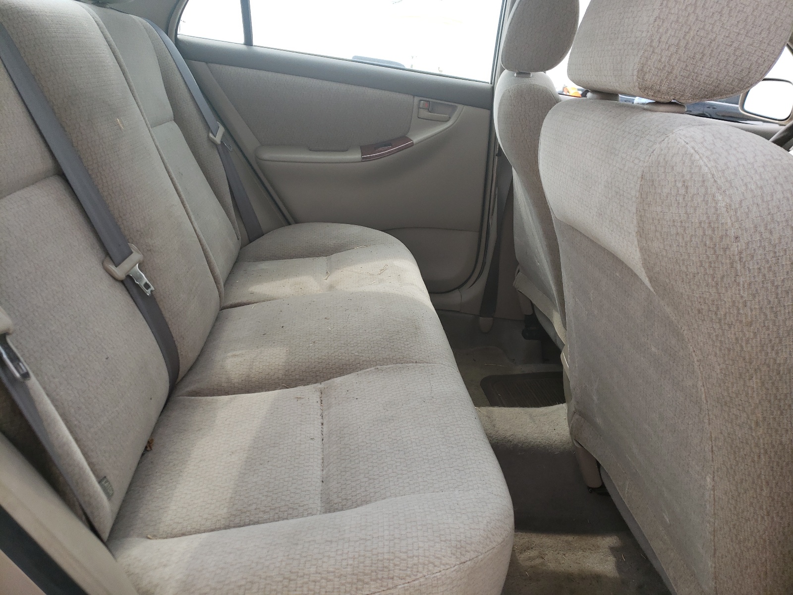 Photo 6 from auction – 2004 TOYOTA COROLLA CE with VIN 1NXBR38EX4Z217758