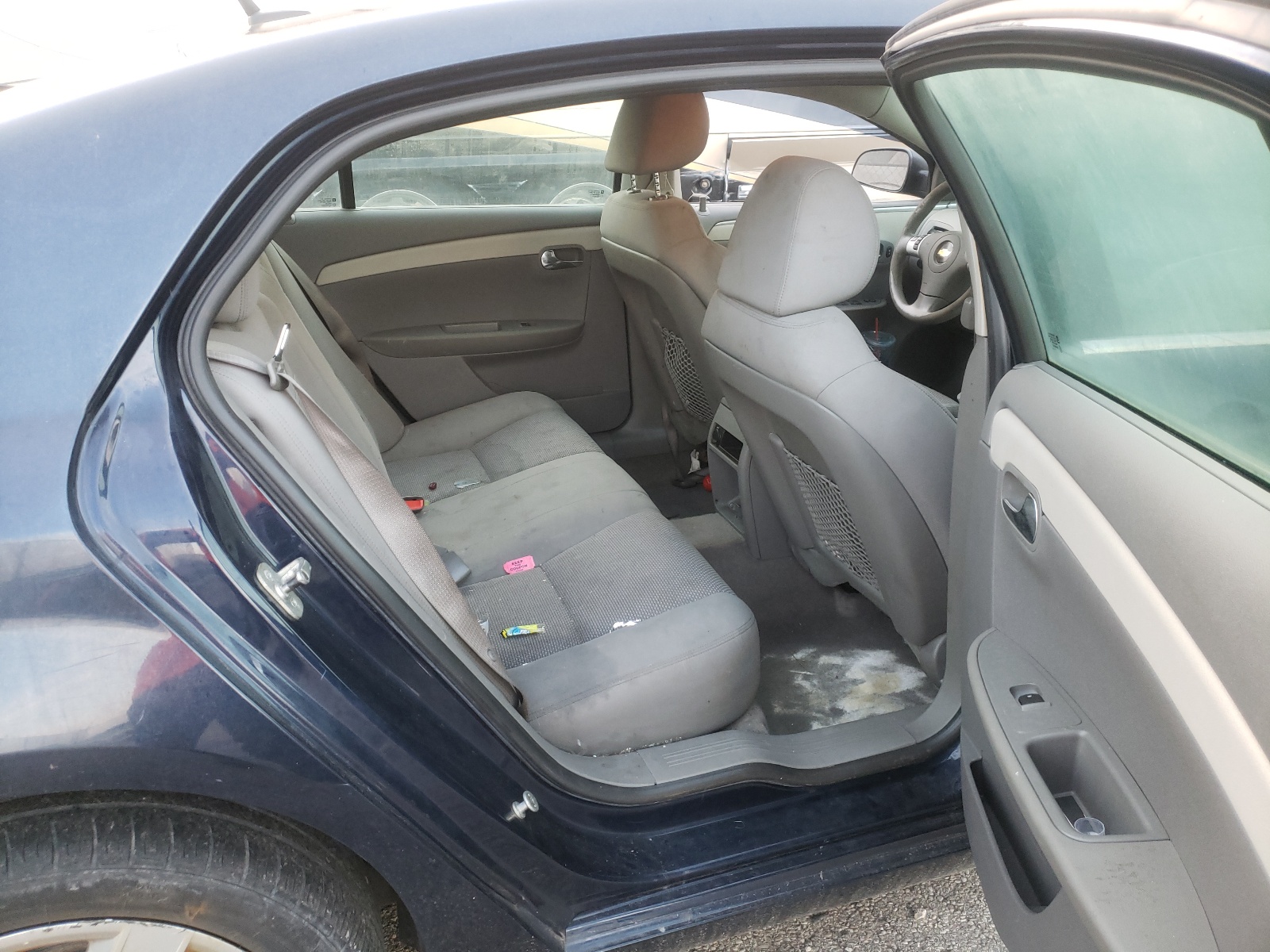 Photo 6 from auction – 2011 CHEVROLET MALIBU LS with VIN 1G1ZA5EU0BF178030