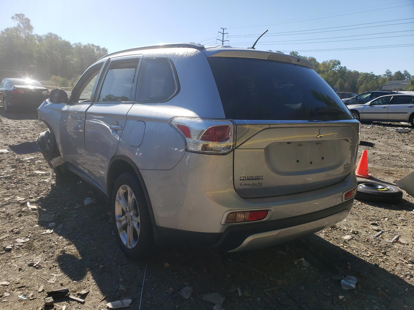 Photo 3 from auction – 2015 MITSUBISHI OUTLANDER with VIN JA4AZ3A30FZ004195