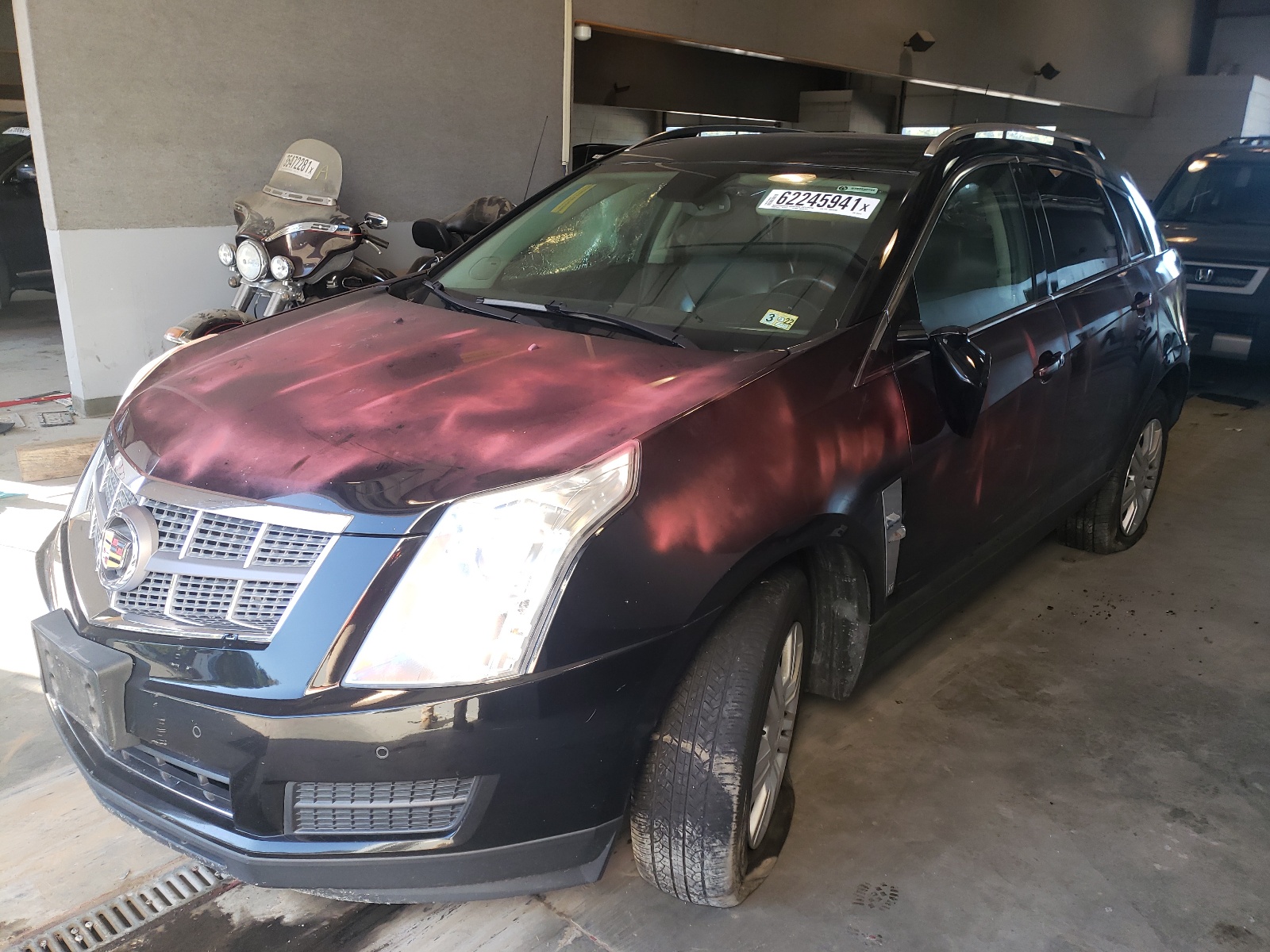 Photo 2 from auction – 2011 CADILLAC SRX LUXURY with VIN 3GYFNDEYXBS532671