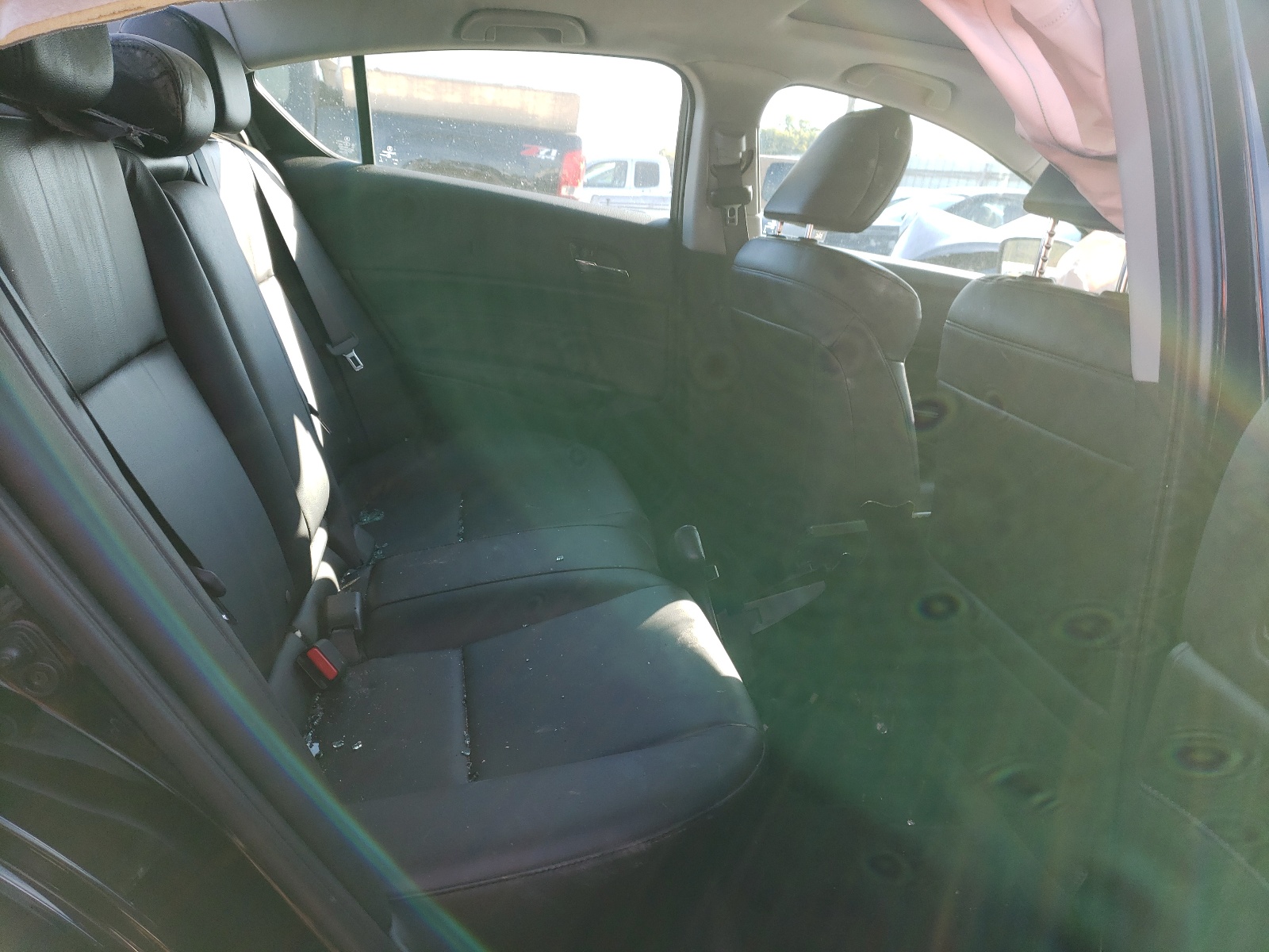 Photo 6 from auction – 2017 ACURA ILX BASE W with VIN 19UDE2F33HA009413