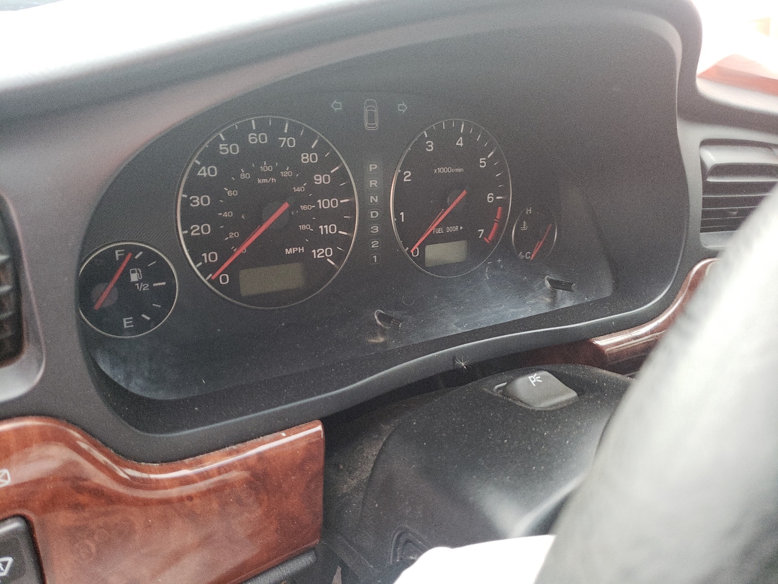 Photo 8 from auction – 2004 SUBARU LEGACY OUT with VIN 4S3BH675047624612