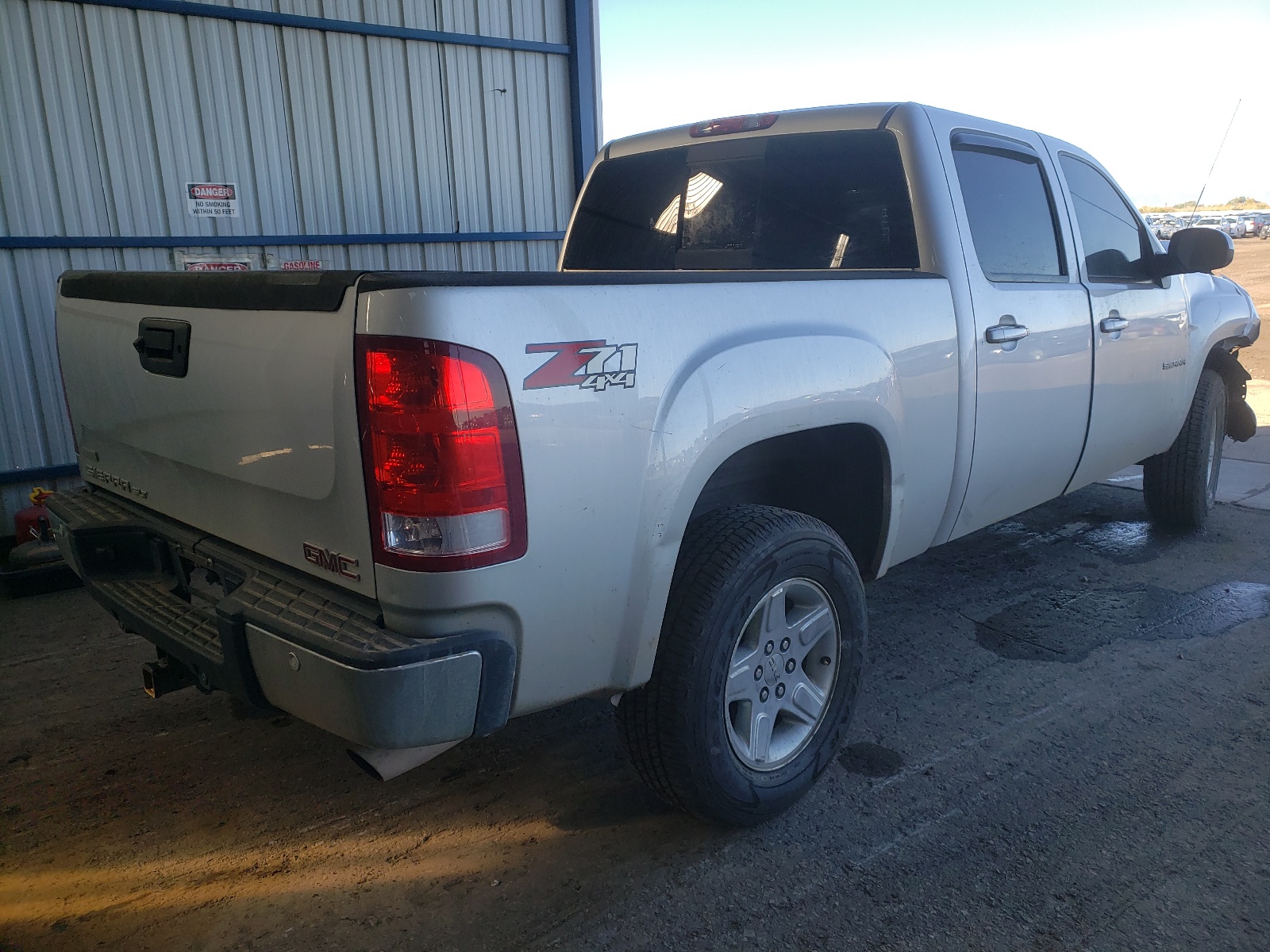 Photo 4 from auction – 2011 GMC SIERRA K15 with VIN 3GTP2WE29BG223027