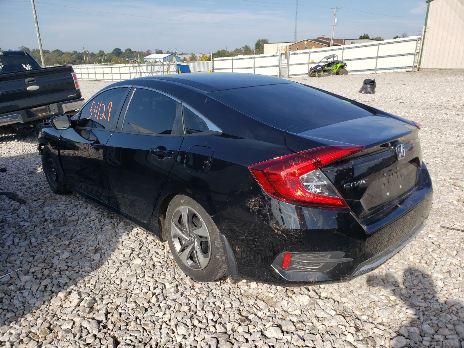 Photo 3 from auction – 2019 HONDA CIVIC LX with VIN 2HGFC2F68KH516079