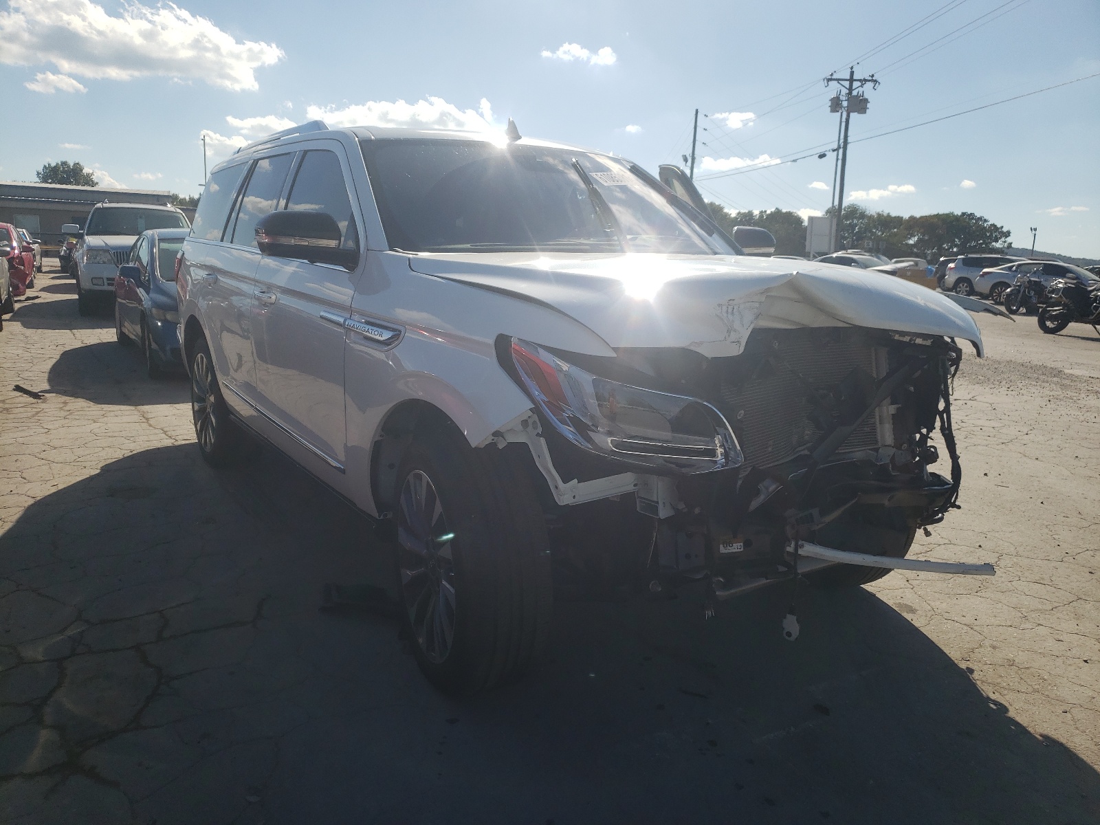 LINCOLN NAVIGATOR 2020 with VIN 5LMJJ2LT2LEL17958 - Photo from auction