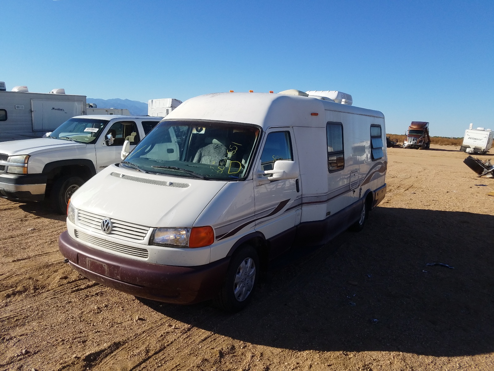 Photo 2 from auction – 2001 RIAL EURO VAN with VIN WV3AH4707YH111875