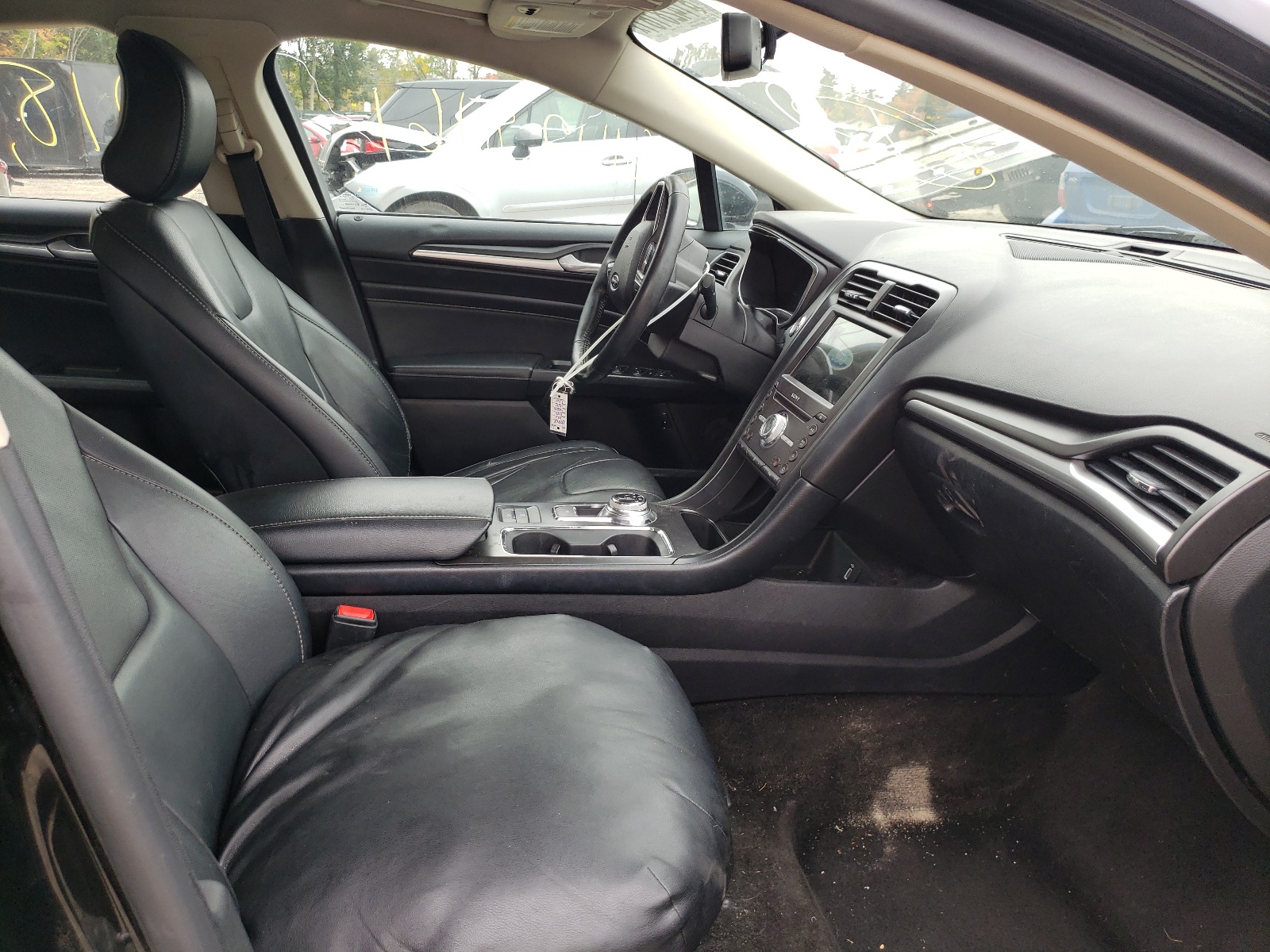 Photo 5 from auction – 2017 FORD FUSION TIT with VIN 3FA6P0RU2HR383582