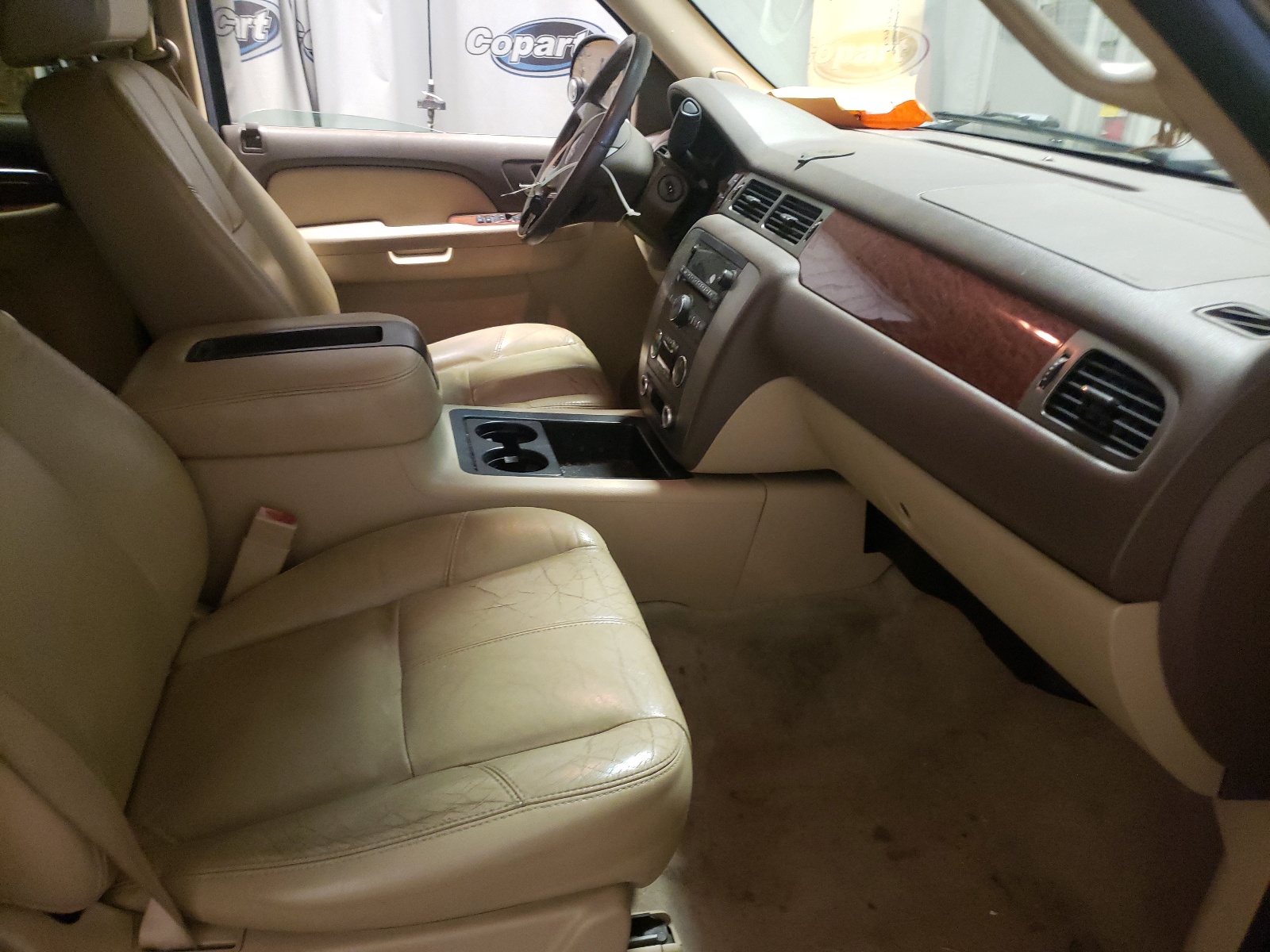 Photo 5 from auction – 2007 GMC YUKON with VIN 1GKFC13J77R297404