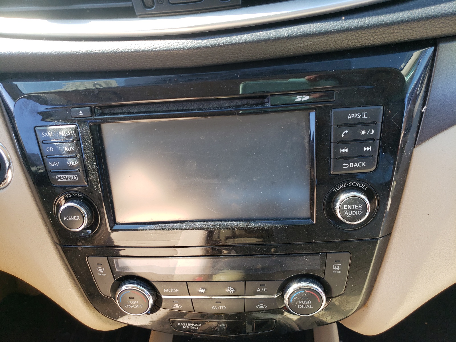Photo 9 from auction – 2015 NISSAN ROGUE S with VIN KNMAT2MV7FP503635