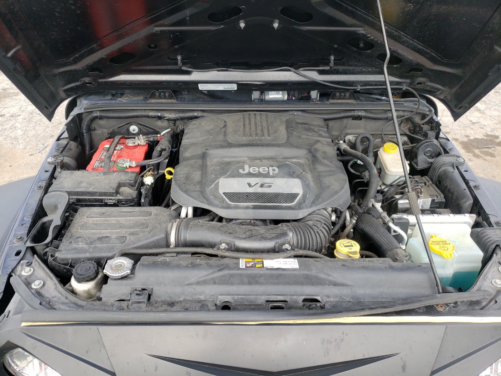 Photo 7 from auction – 2014 JEEP WRANGLER U with VIN 1C4BJWDG2EL257375