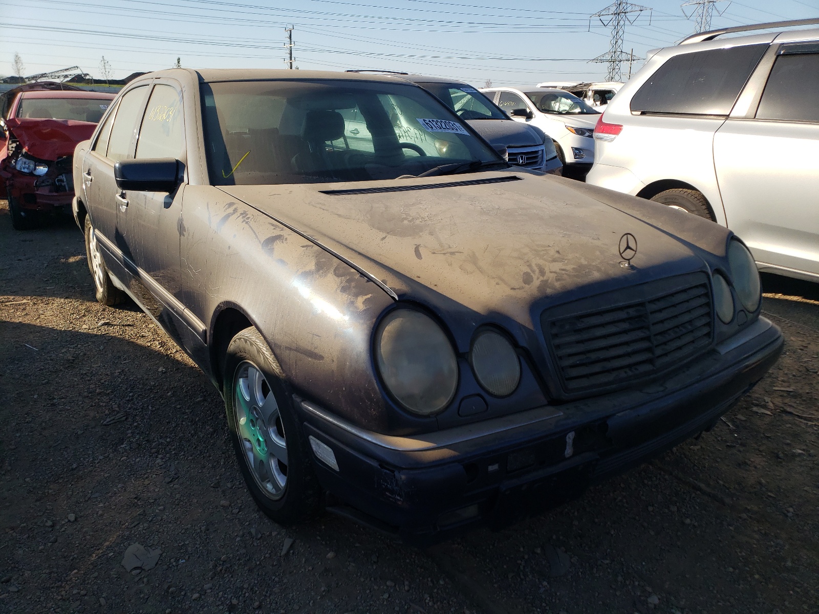 Photo 1 from auction – 1999 MERCEDES-BENZ E-320 with VIN WDBJF82F1WX006858