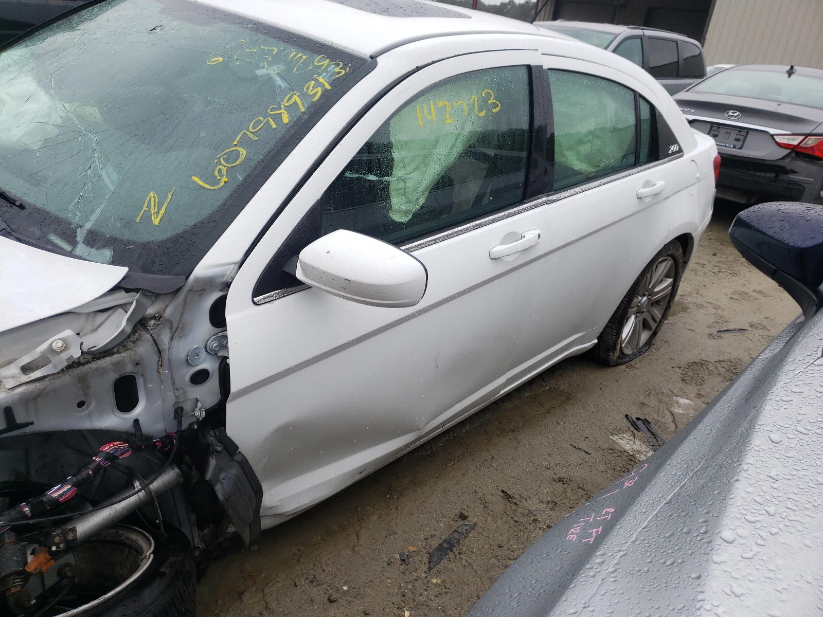 Photo 10 from auction – 2012 CHRYSLER 200 TOURIN with VIN 1C3CCBBB1CN298262