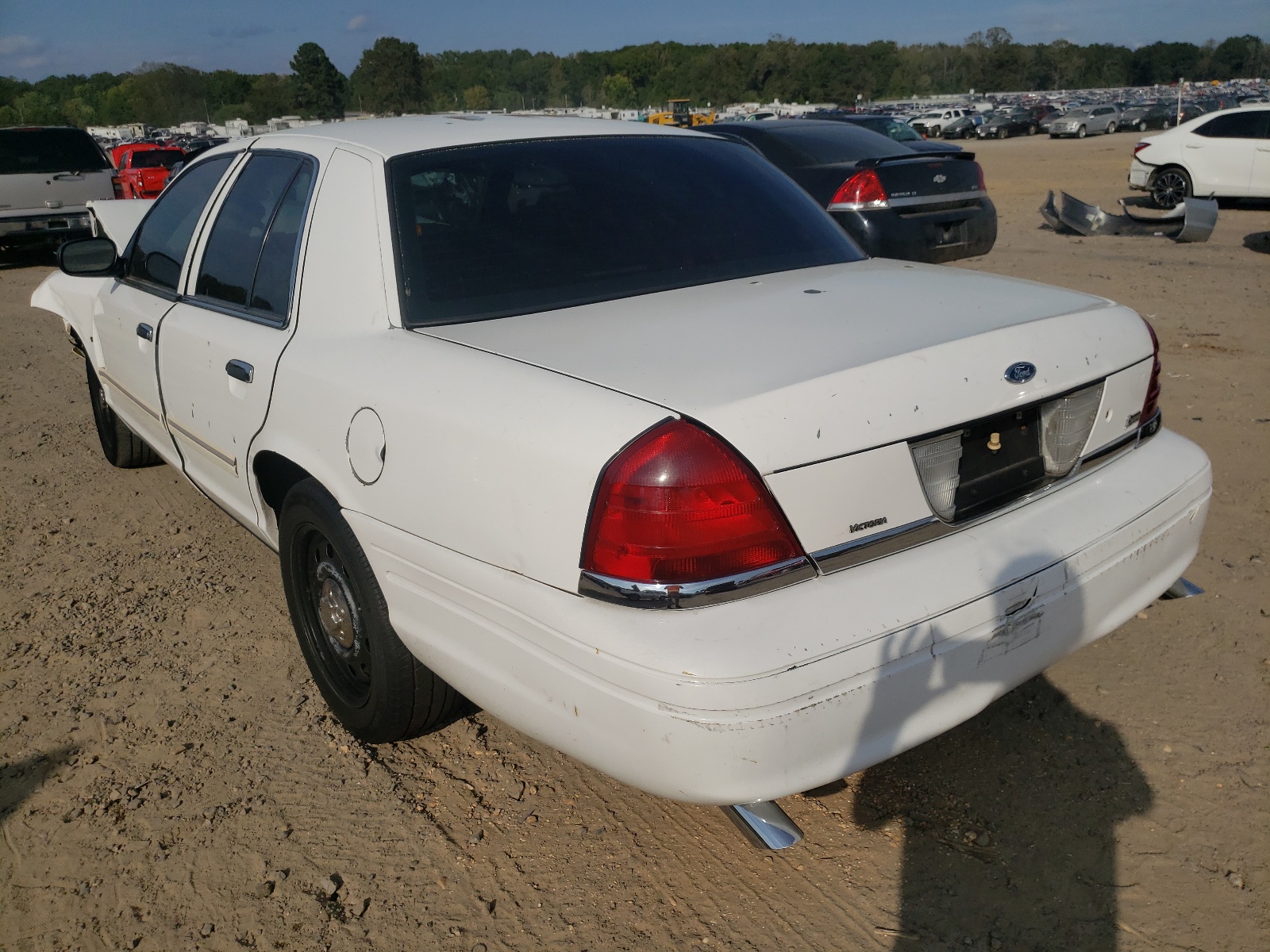 Photo 3 from auction – 2009 FORD CROWN VICT with VIN 2FAHP71V79X128161