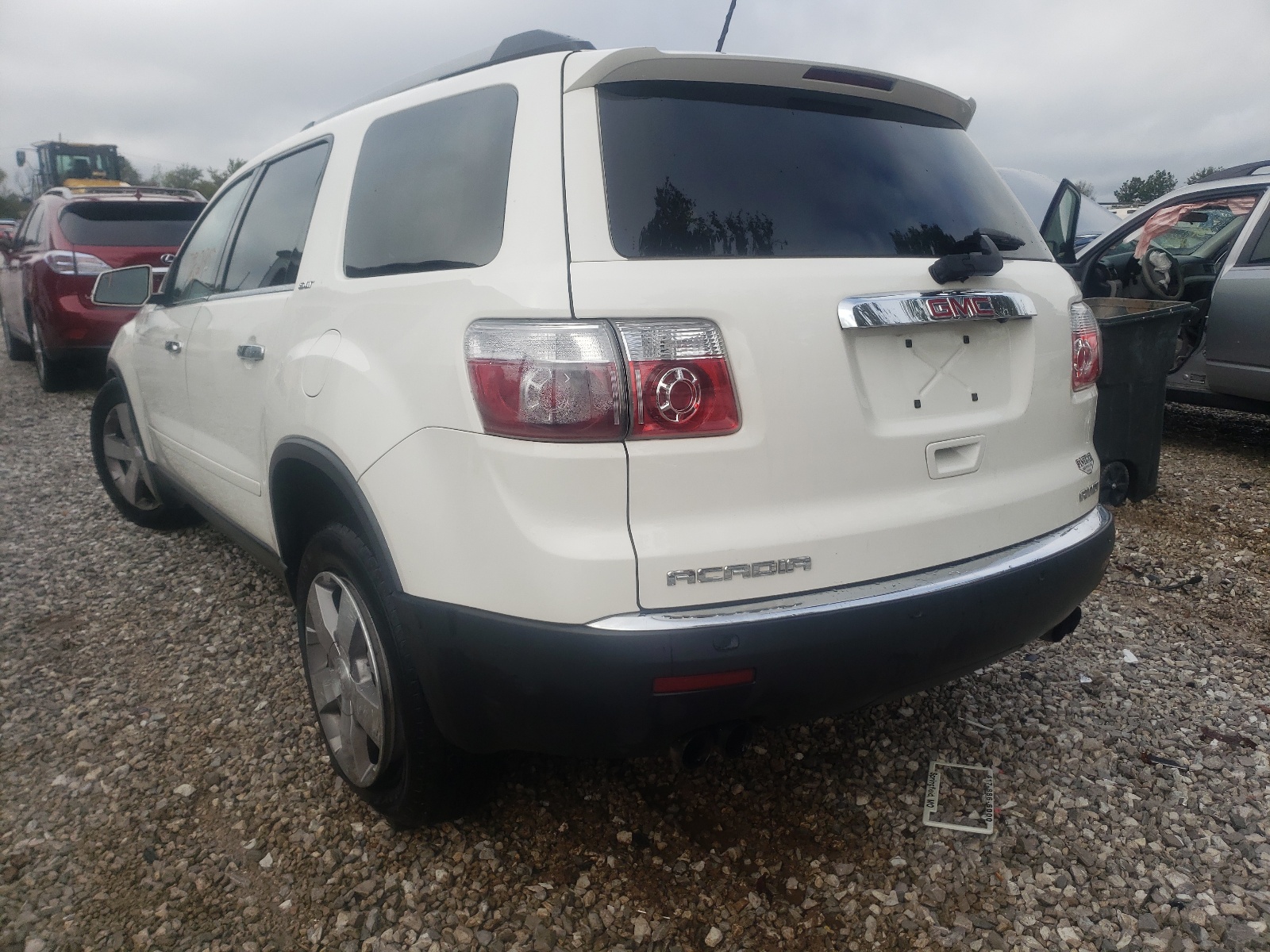 Photo 16 from auction – 2010 GMC ACADIA SLT with VIN 1GKLVMED9AJ213014