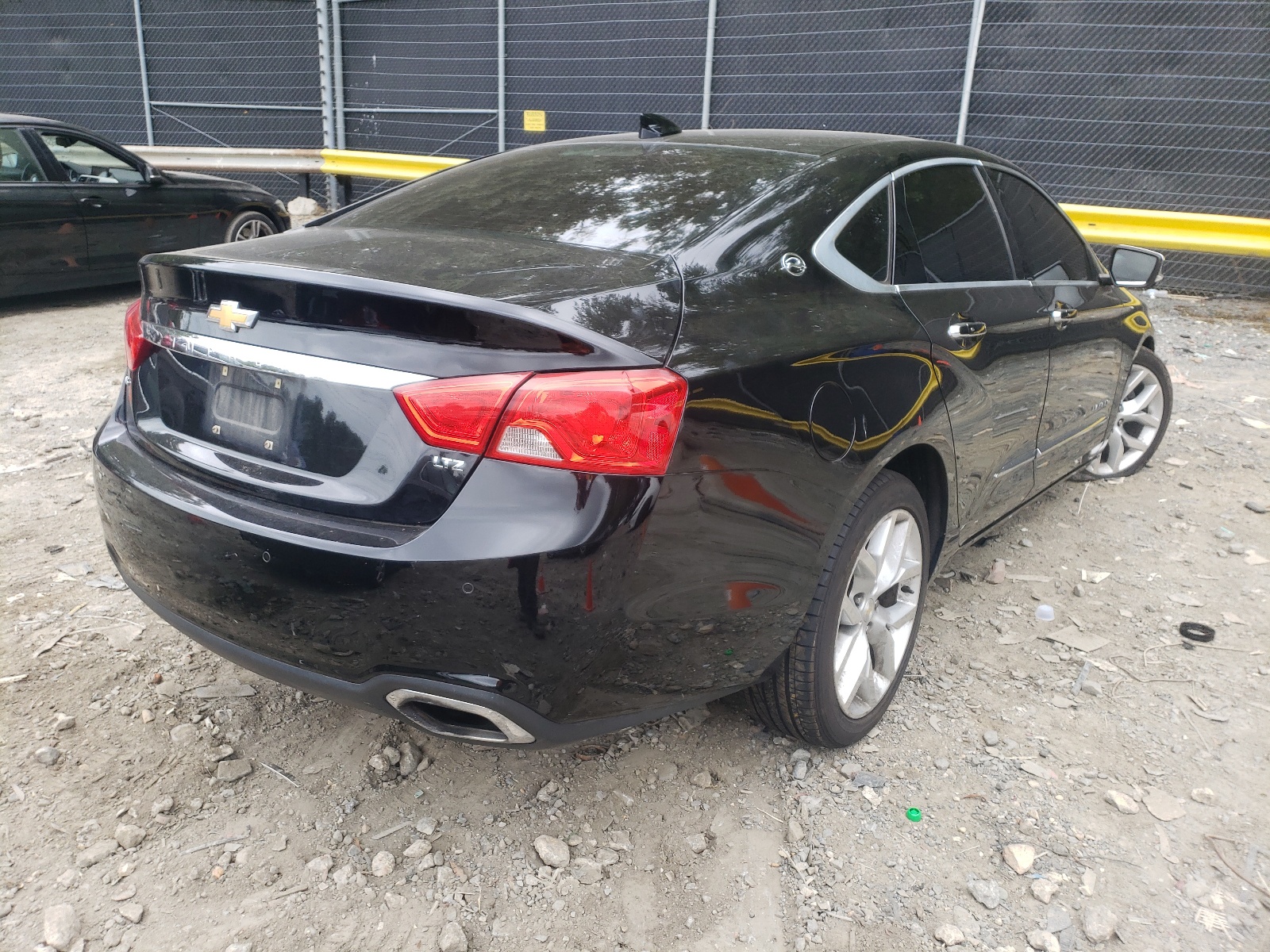 Photo 4 from auction – 2015 CHEVROLET IMPALA LTZ with VIN 1G1165S37FU144405