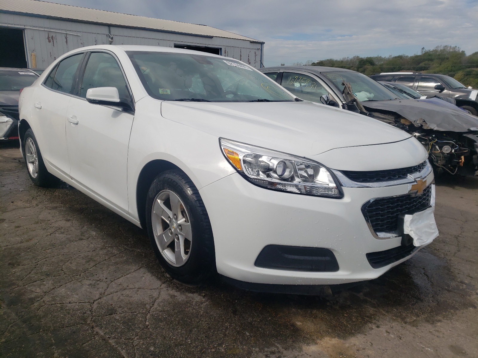Photo 1 from auction – 2015 CHEVROLET MALIBU 1LT with VIN 1G11C5SL9FF279298