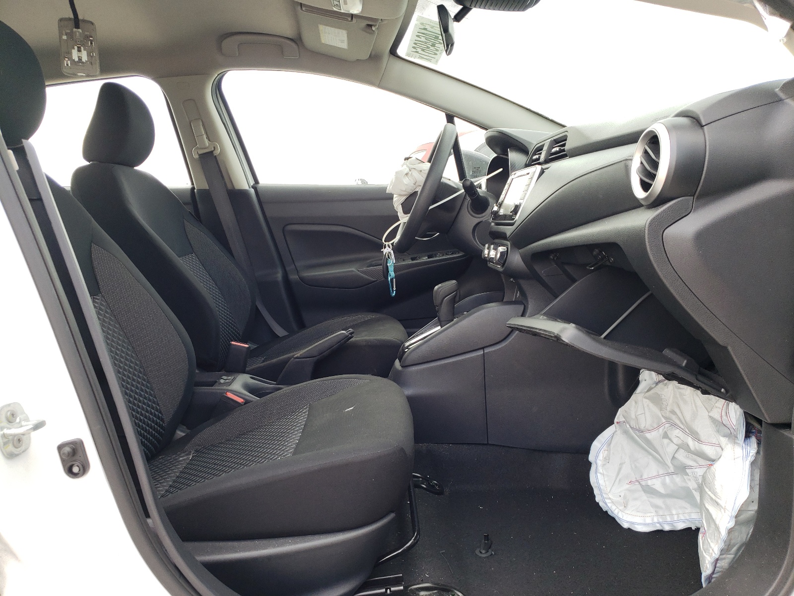 Photo 5 from auction – 2020 NISSAN VERSA S with VIN 3N1CN8DV4LL914619
