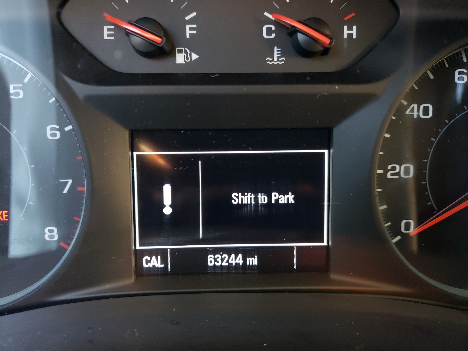 Photo 8 from auction – 2018 CHEVROLET MALIBU LT with VIN 1G1ZD5ST6JF174758