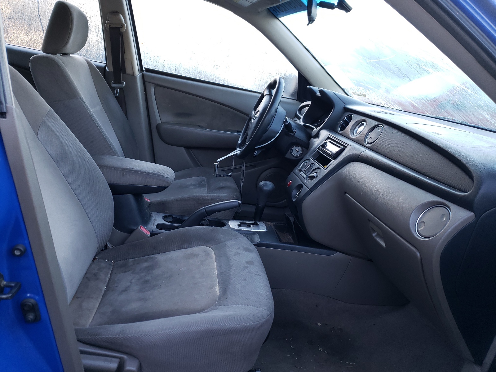 Photo 5 from auction – 2003 MITSUBISHI OUTLANDER with VIN JA4LX31G63U101637