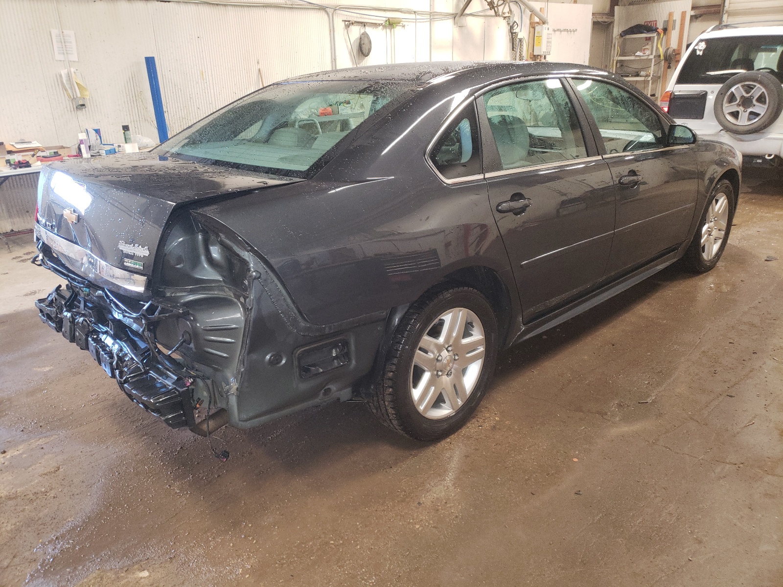 Photo 4 from auction – 2010 CHEVROLET IMPALA LT with VIN 2G1WB5EK2A1253489