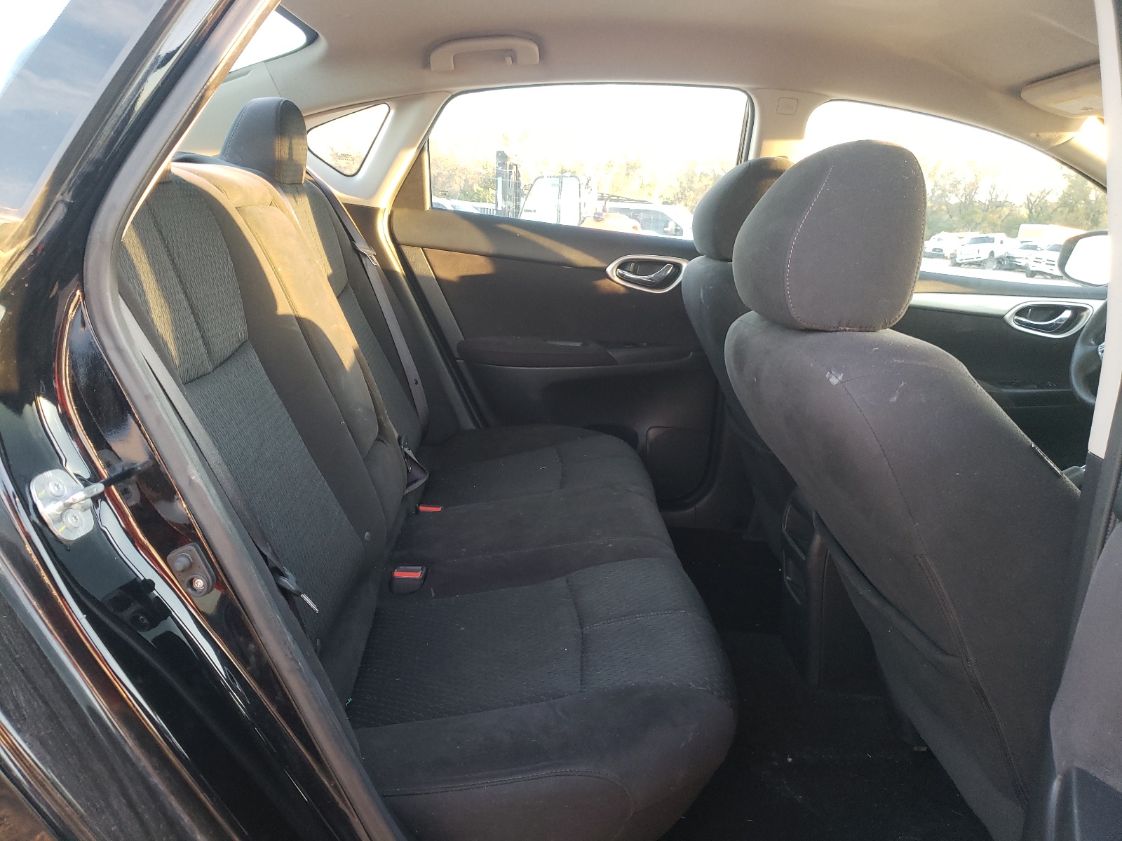 Photo 6 from auction – 2014 NISSAN SENTRA S with VIN 3N1AB7AP4EY309215