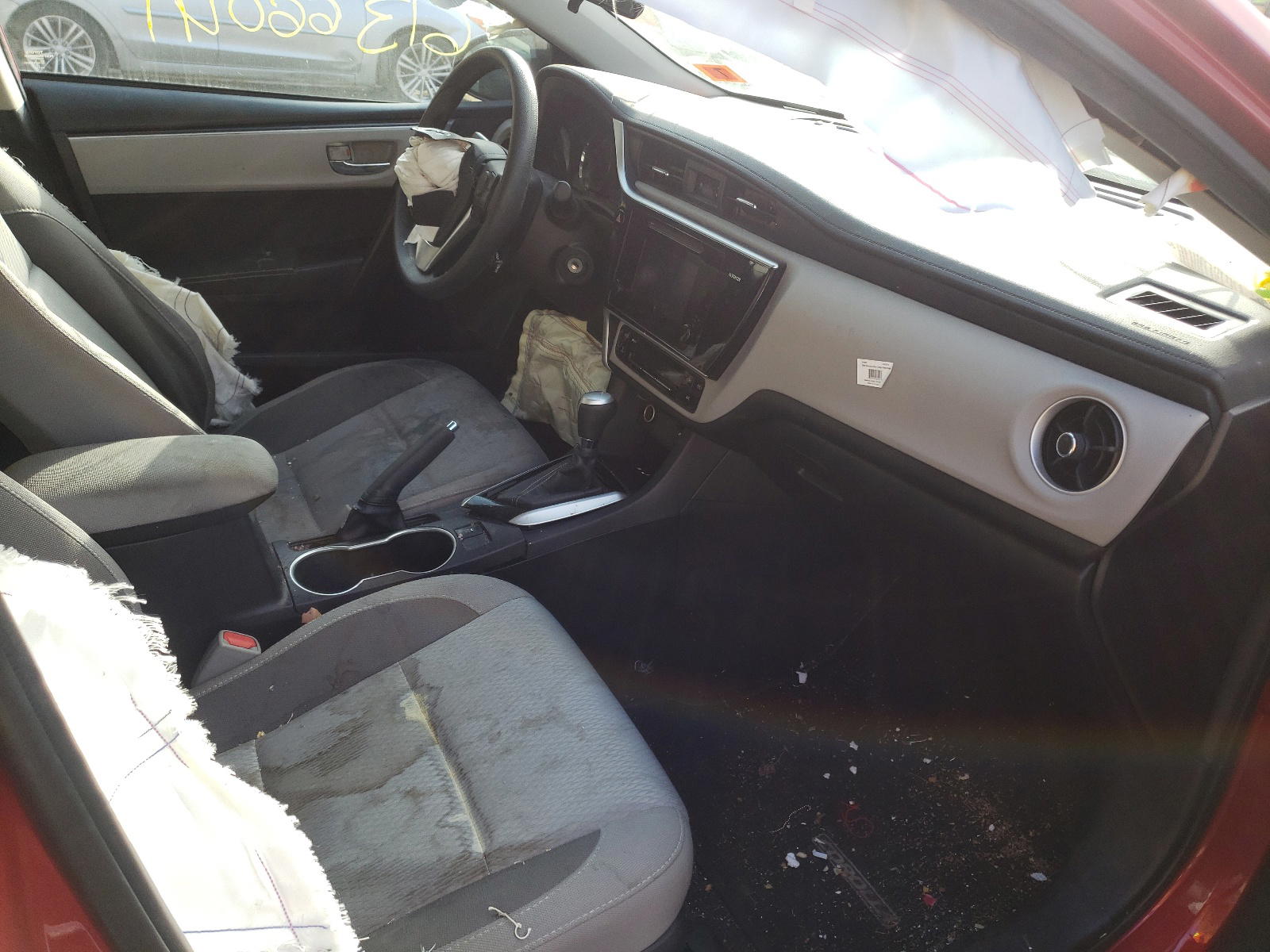 Photo 5 from auction – 2017 TOYOTA COROLLA L with VIN 2T1BURHE5HC845221