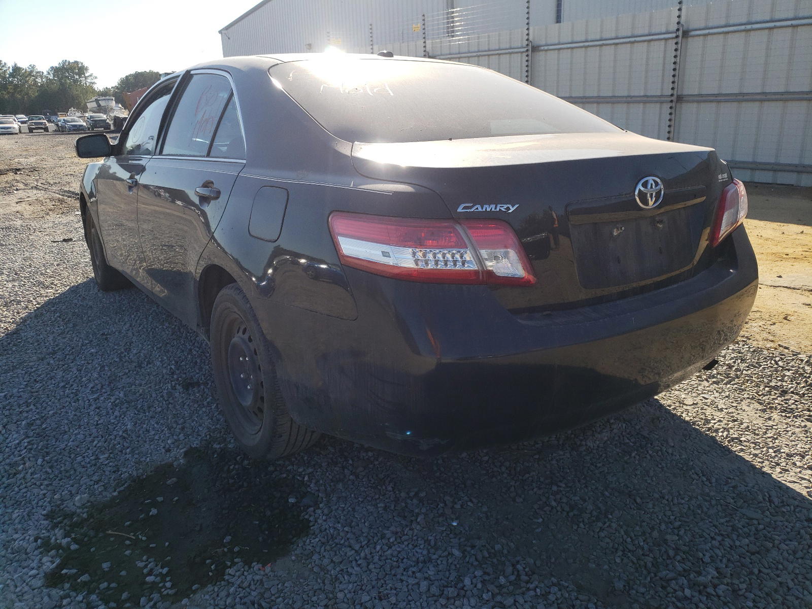 Photo 3 from auction – 2011 TOYOTA CAMRY with VIN 4T1BF3EK9BU207545