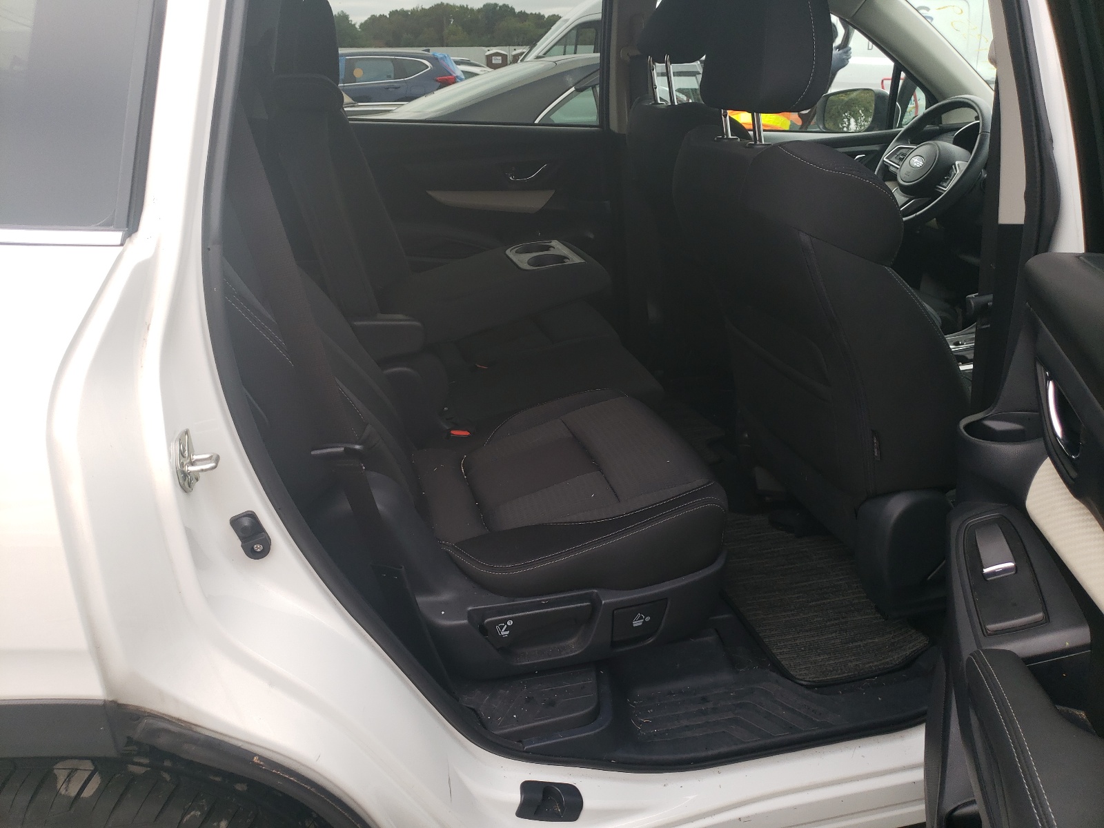 Photo 6 from auction – 2019 SUBARU ASCENT PRE with VIN 4S4WMABD3K3485638
