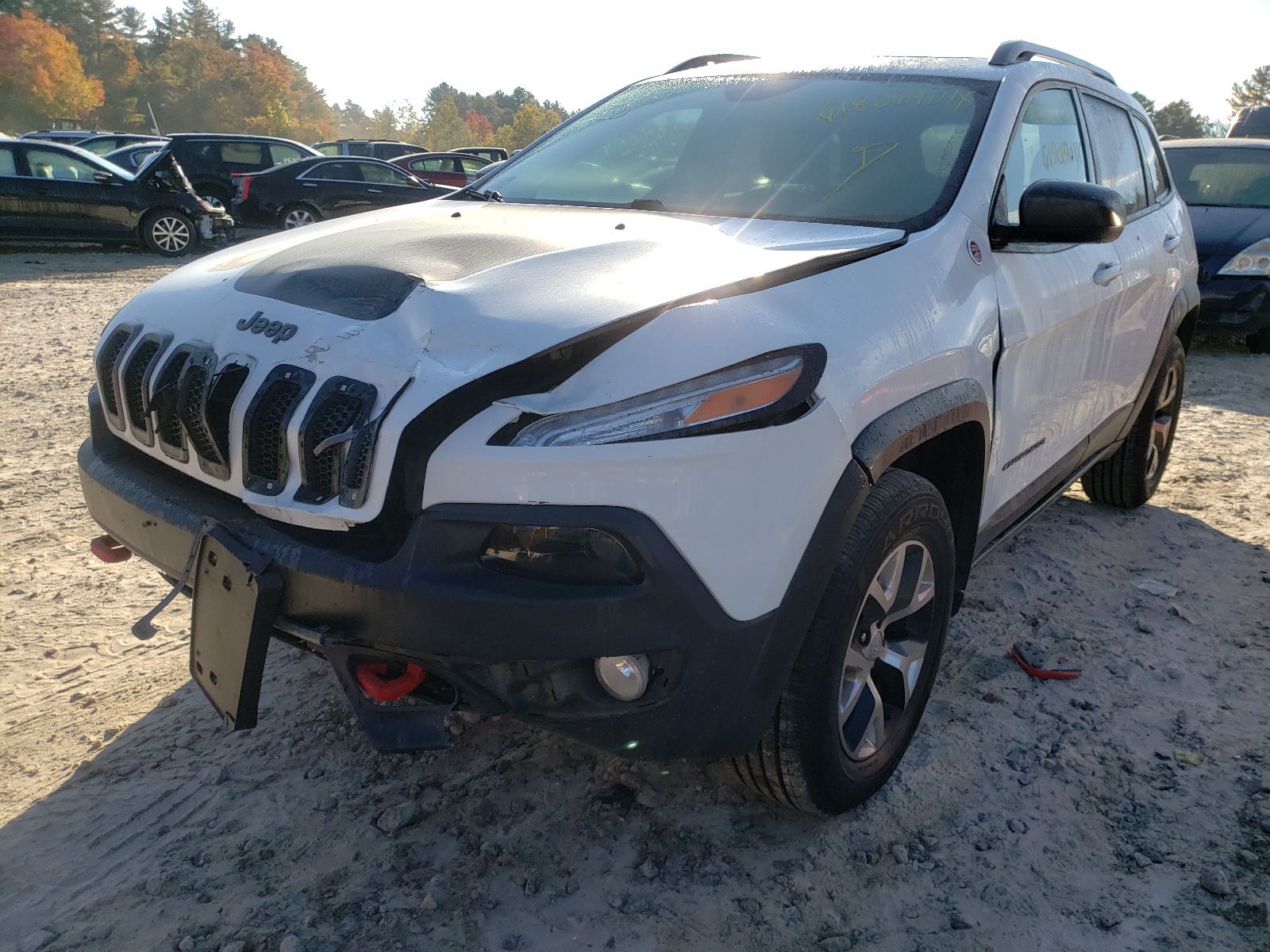Photo 2 from auction – 2015 JEEP CHEROKEE T with VIN 1C4PJMBS7FW746579