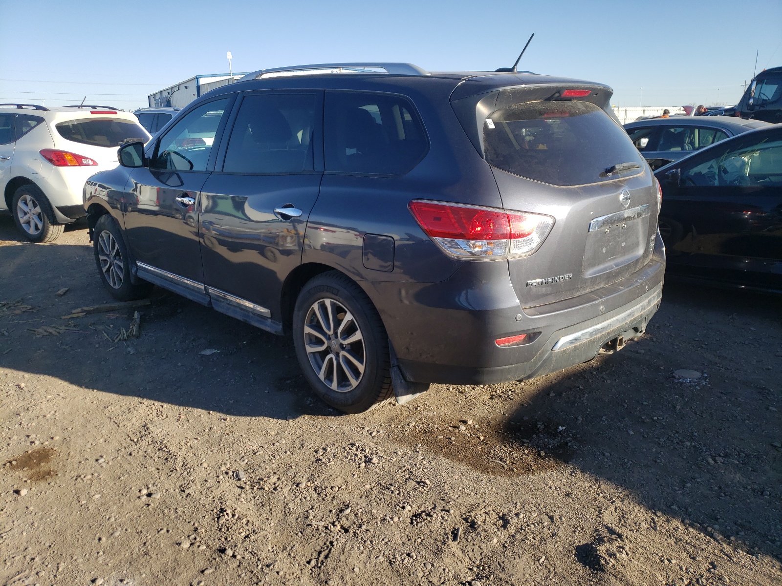Photo 3 from auction – 2013 NISSAN PATHFINDER with VIN 5N1AR2MM6DC629782