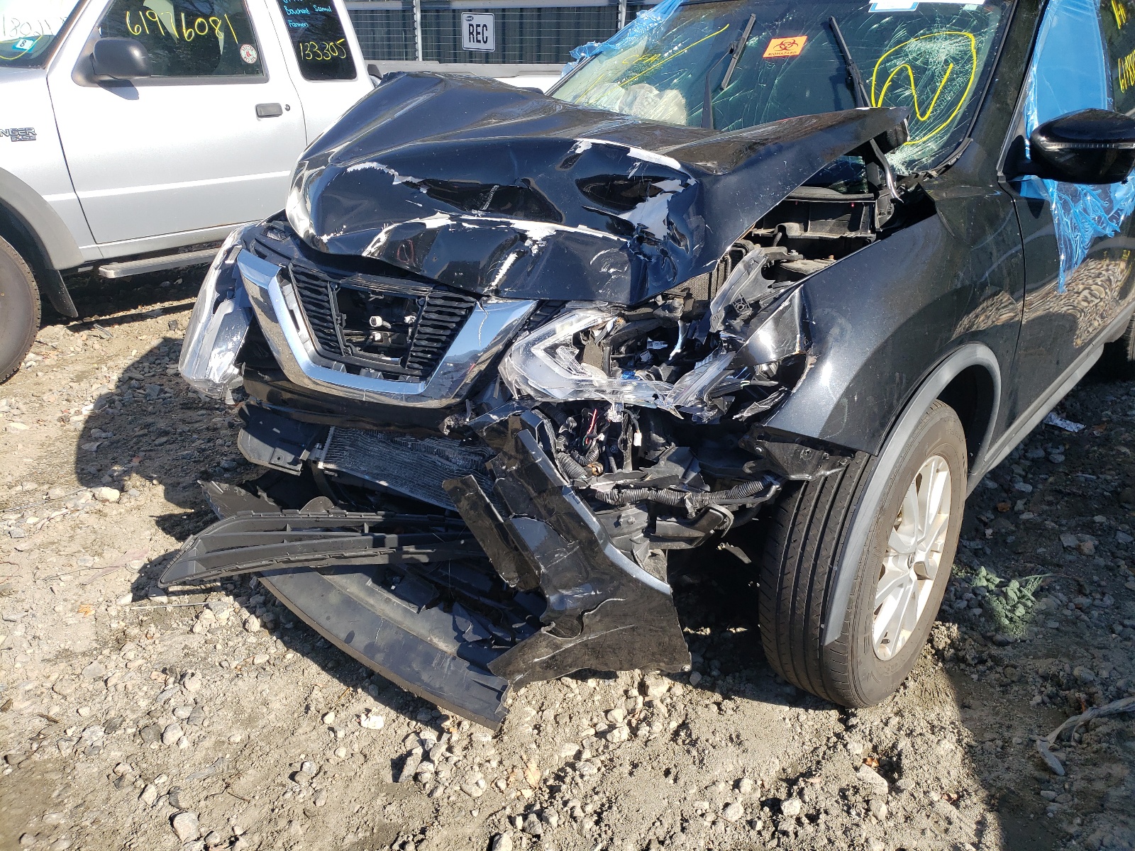 Photo 9 from auction – 2017 NISSAN ROGUE S with VIN KNMAT2MV4HP582295