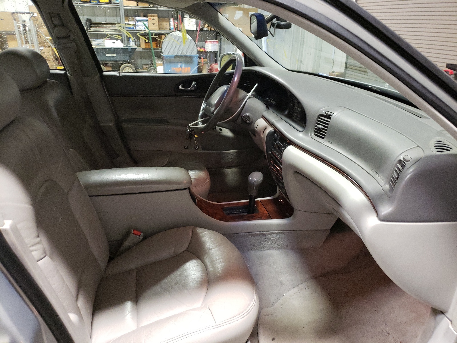 Photo 5 from auction – 1996 LINCOLN CONTINENTA with VIN 1LNLM97V1TY706337