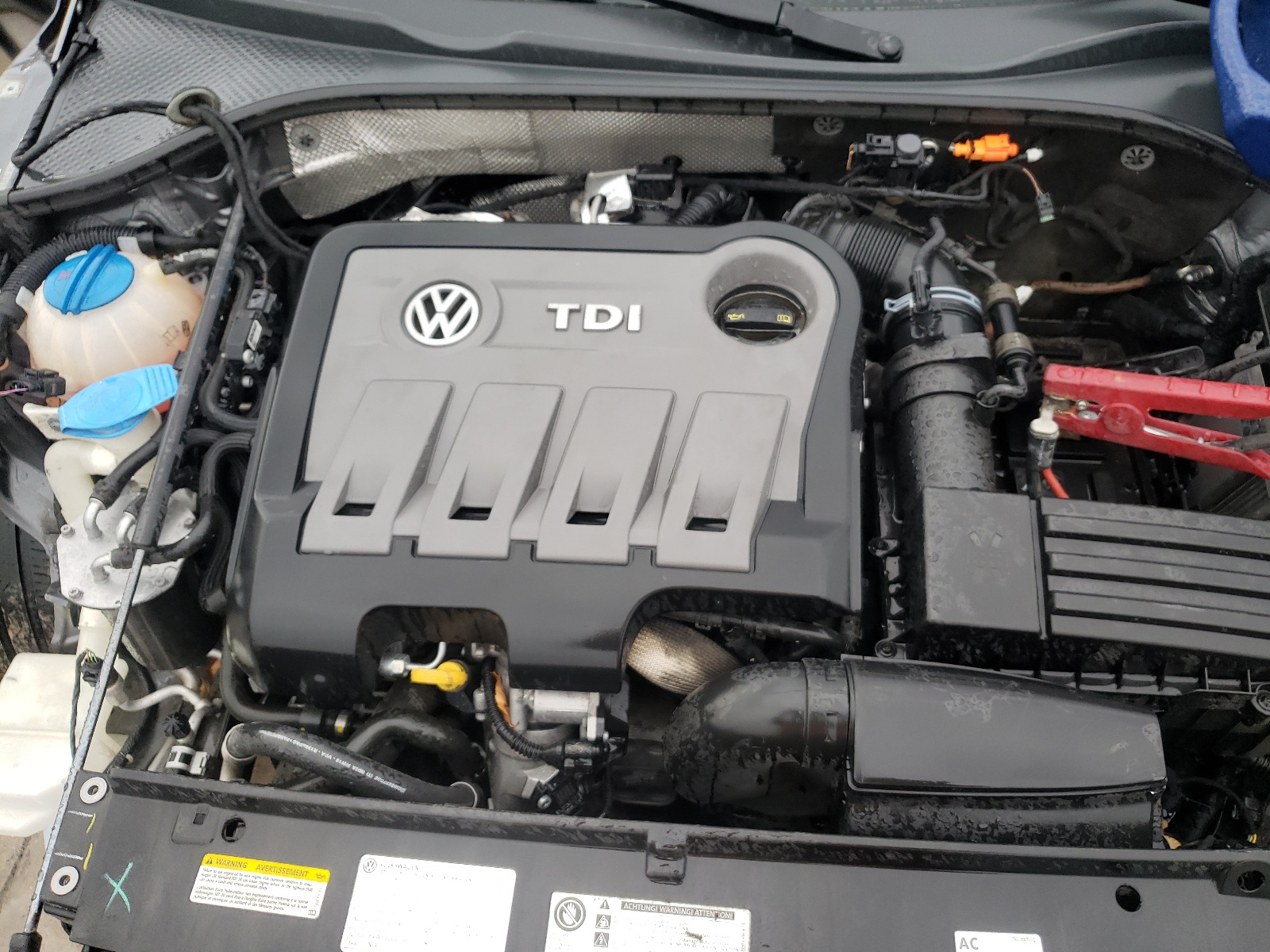 Photo 7 from auction – 2014 VOLKSWAGEN PASSAT SE with VIN 1VWBN7A36EC078149