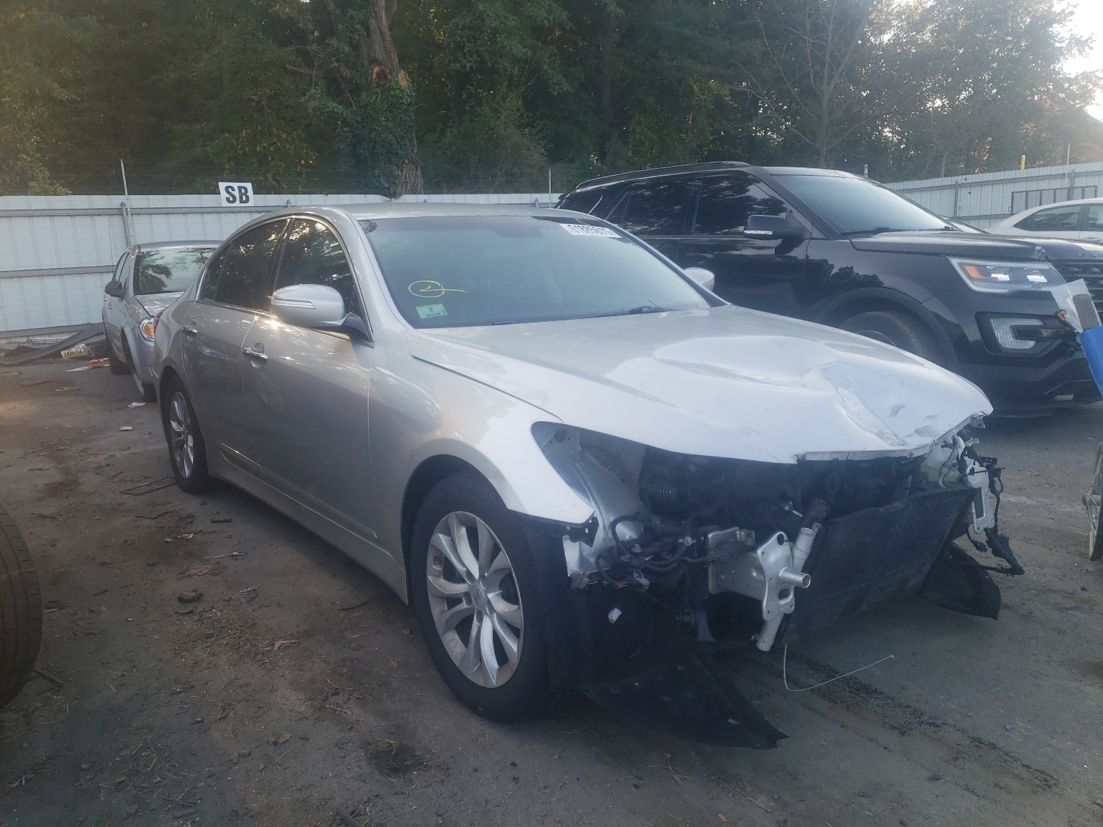 HYUNDAI GENESIS 3. 2013 with VIN KMHGC4DD8DU209376 - Photo from auction