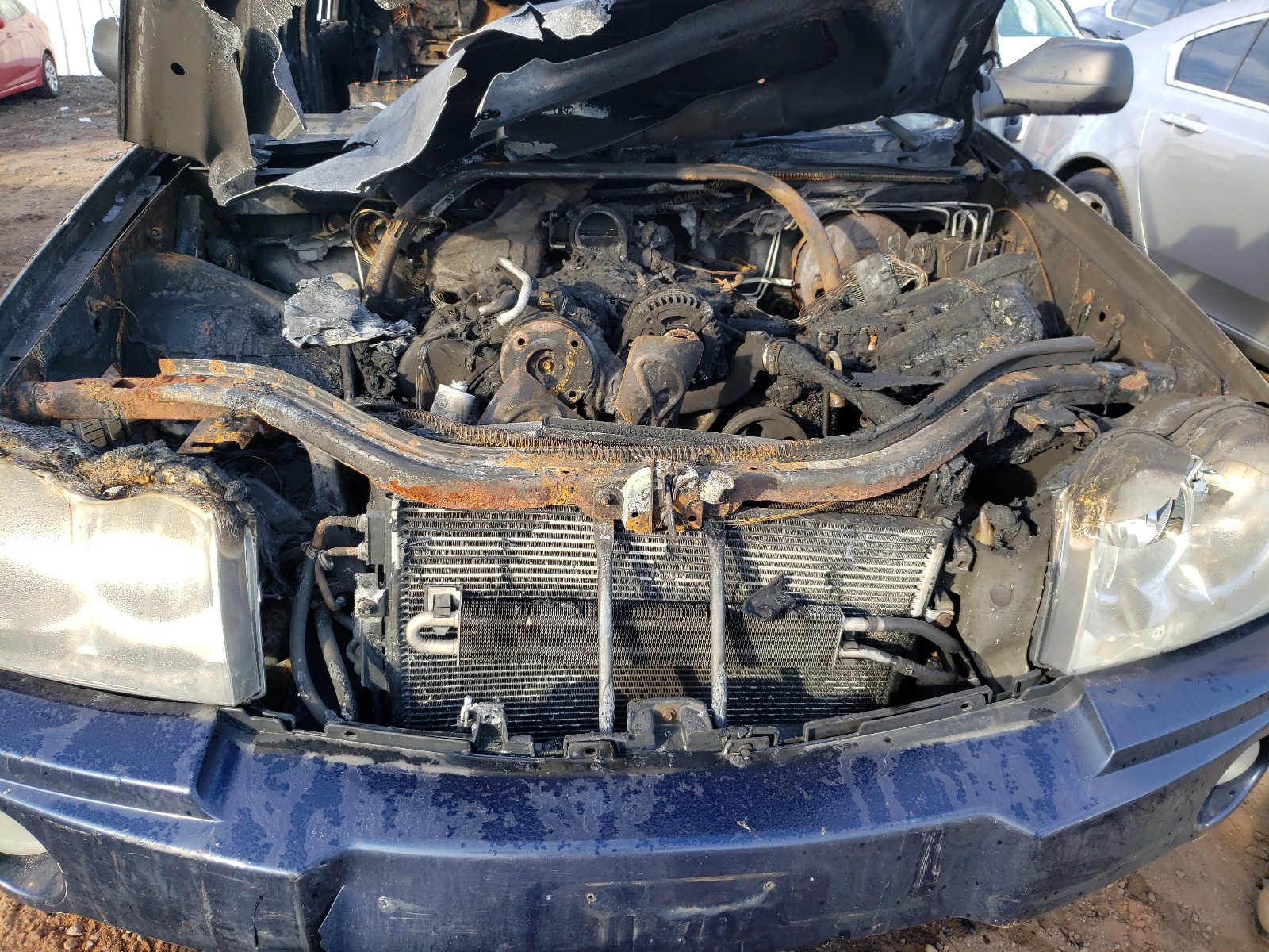 Photo 7 from auction – 2005 JEEP GRAND CHER with VIN 1J4HR48N75C706267