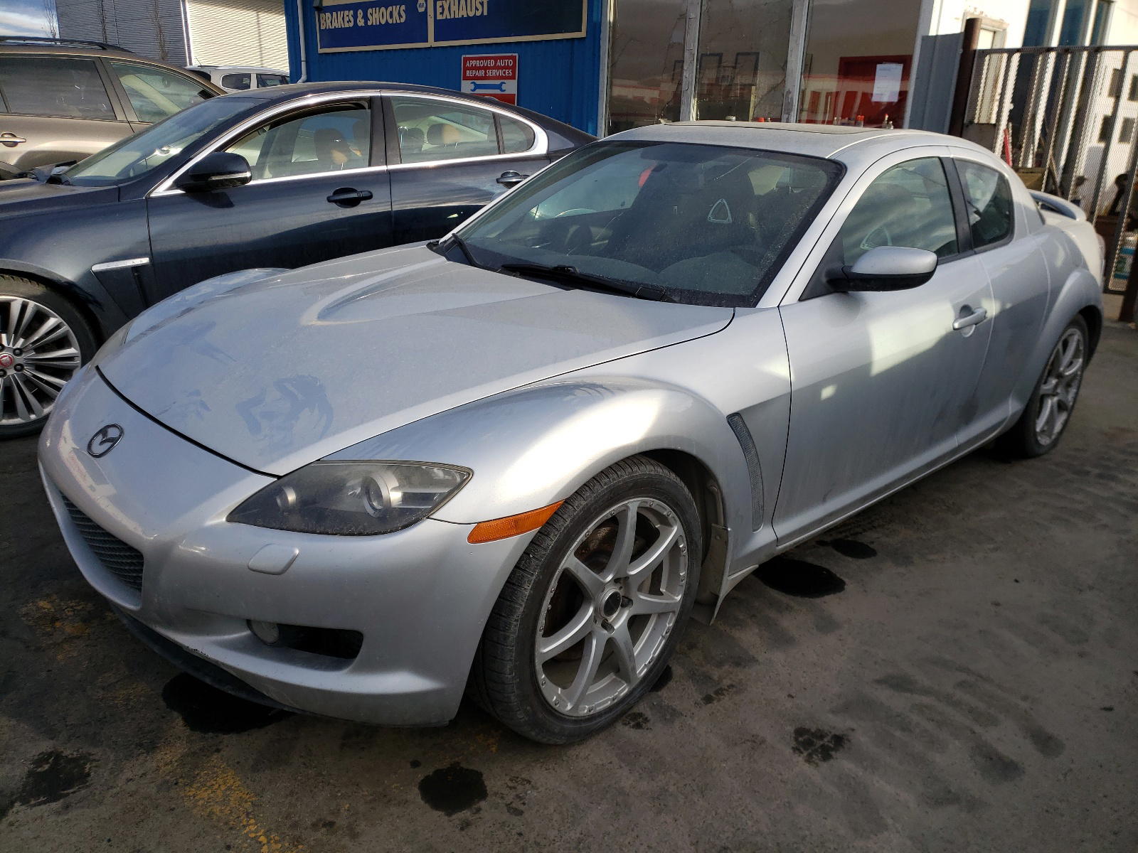 Photo 2 from auction – 2007 MAZDA RX8 with VIN JM1FE173370211284