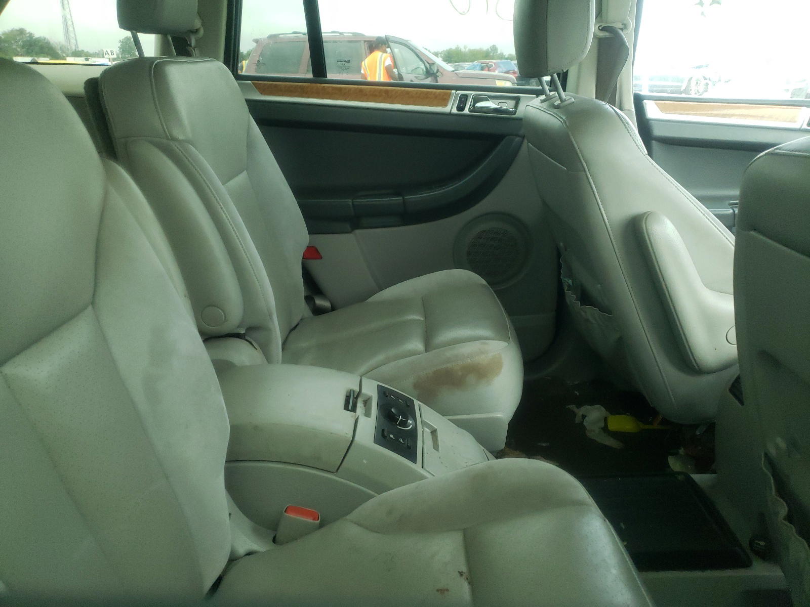 Photo 6 from auction – 2008 CHRYSLER PACIFICA L with VIN 2A8GM78X18R109395