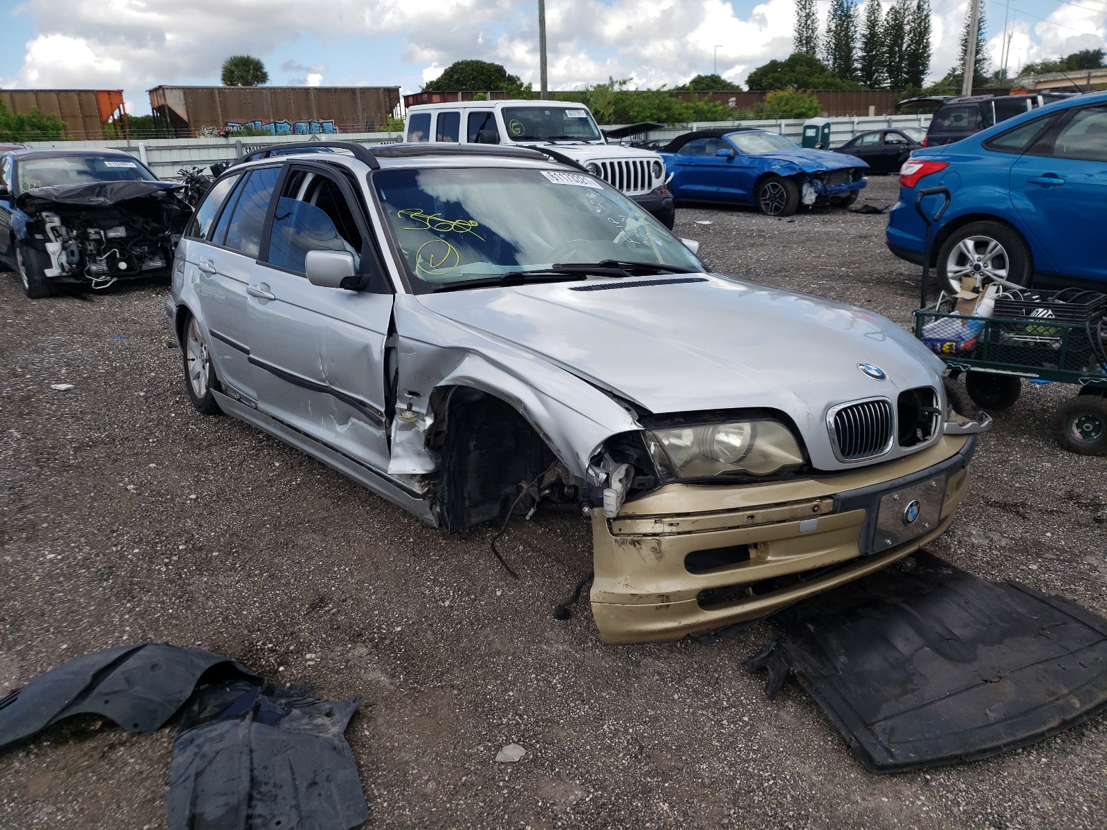 Photo 1 from auction – 2000 BMW 3 SERIES with VIN WBAAR3340YJM02811