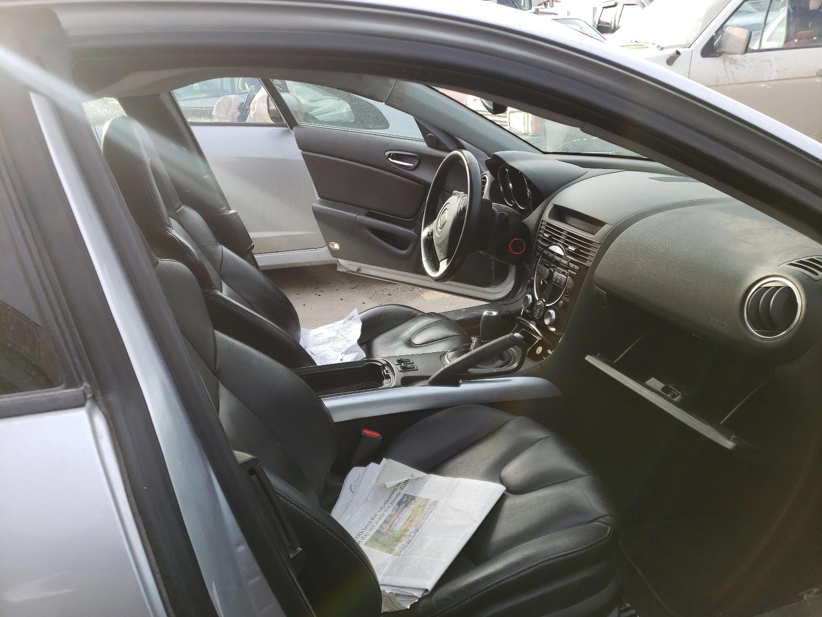 Photo 5 from auction – 2007 MAZDA RX8 with VIN JM1FE173370211284