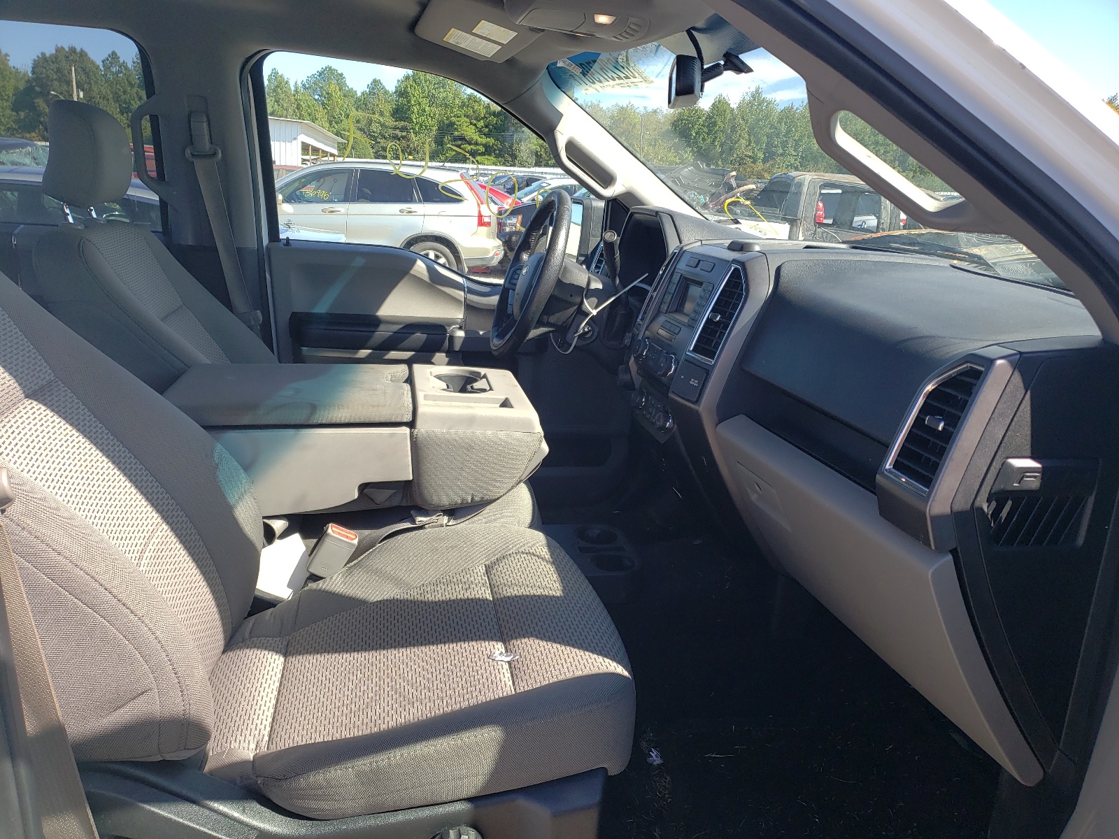 Photo 5 from auction – 2016 FORD F150 SUPER with VIN 1FTFW1EF4GKD35143