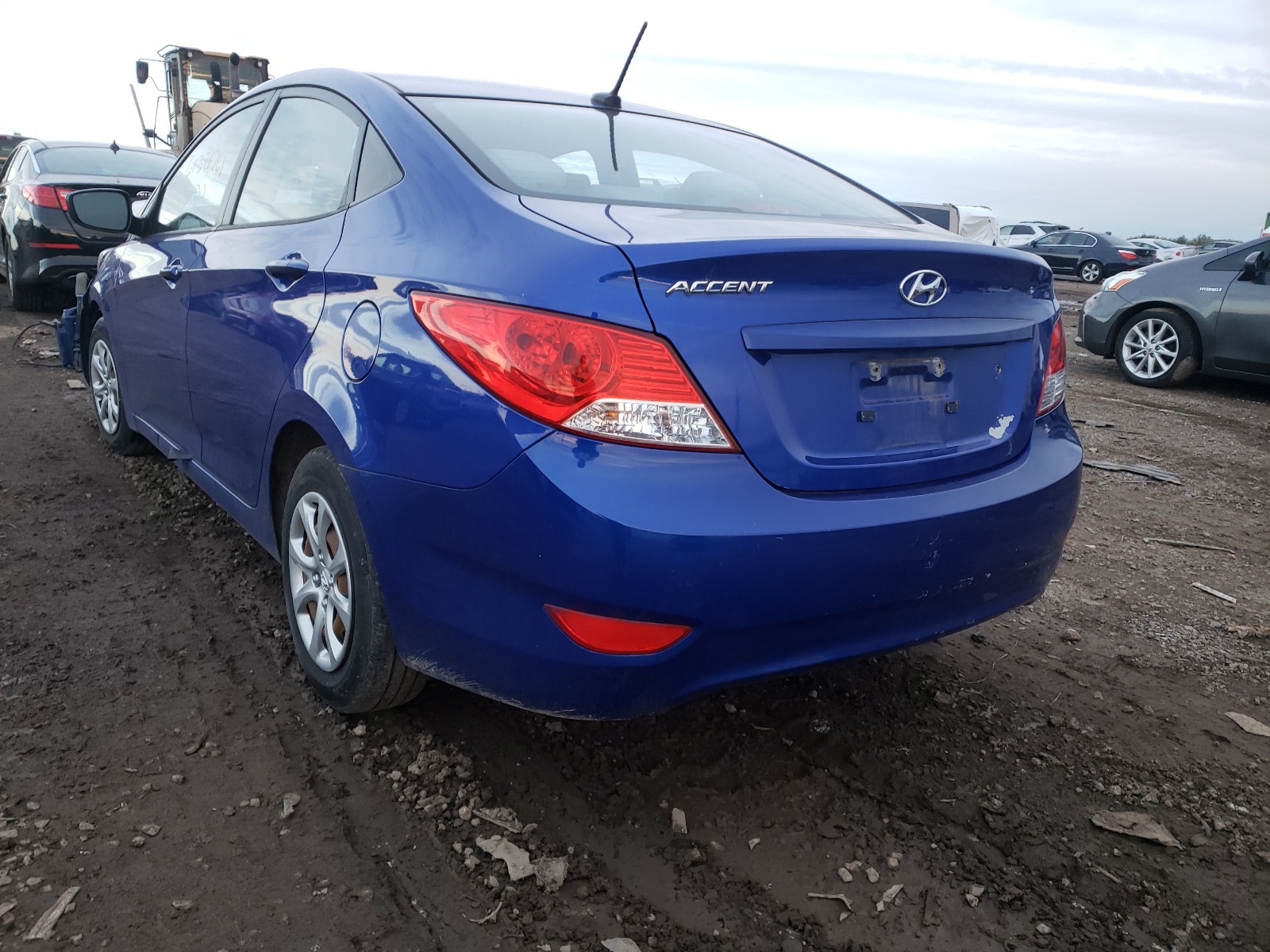 Photo 3 from auction – 2013 HYUNDAI ACCENT GLS with VIN KMHCT4AE9DU526403