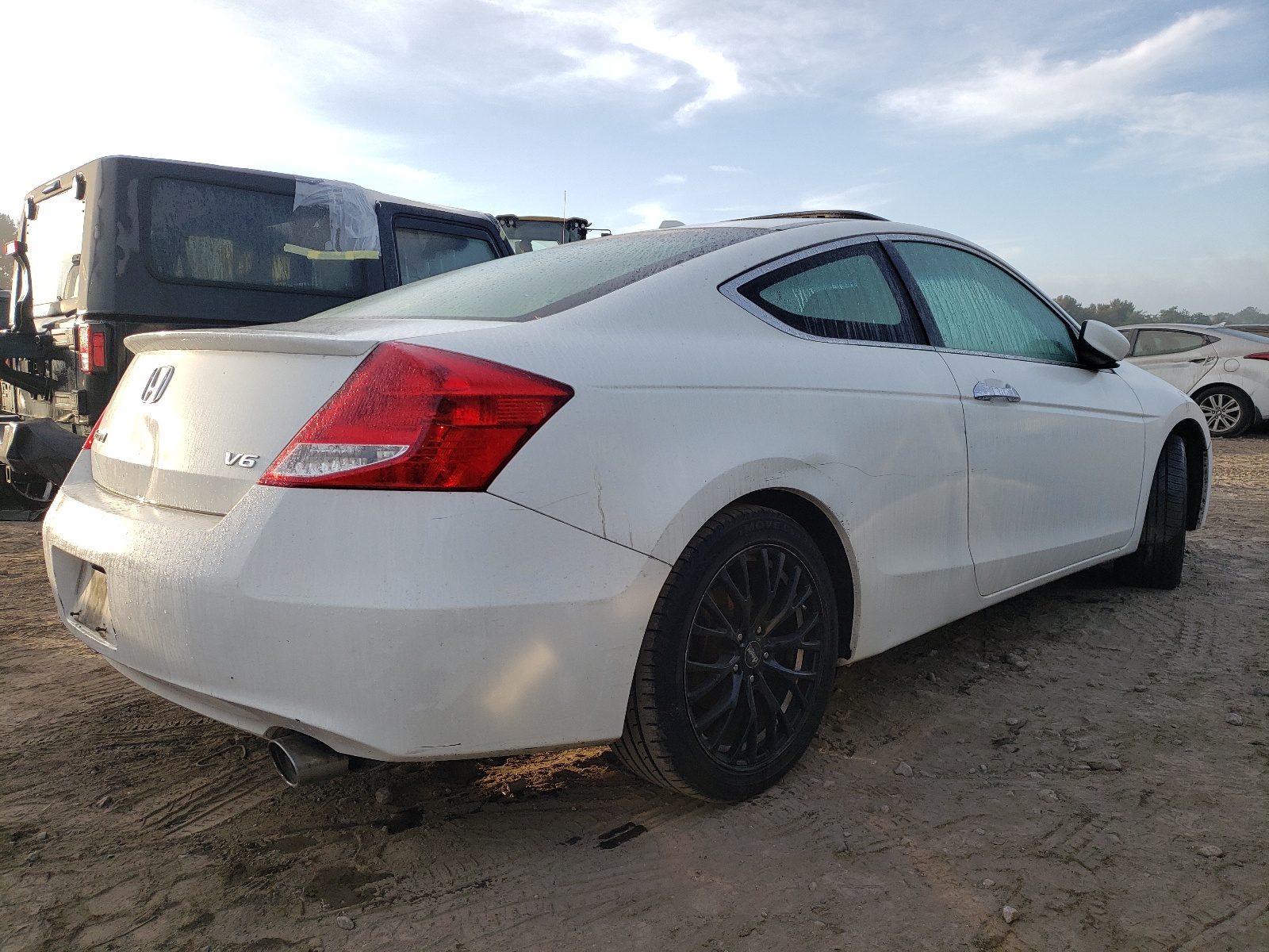 Photo 4 from auction – 2012 HONDA ACCORD EXL with VIN 1HGCS2B84CA000721