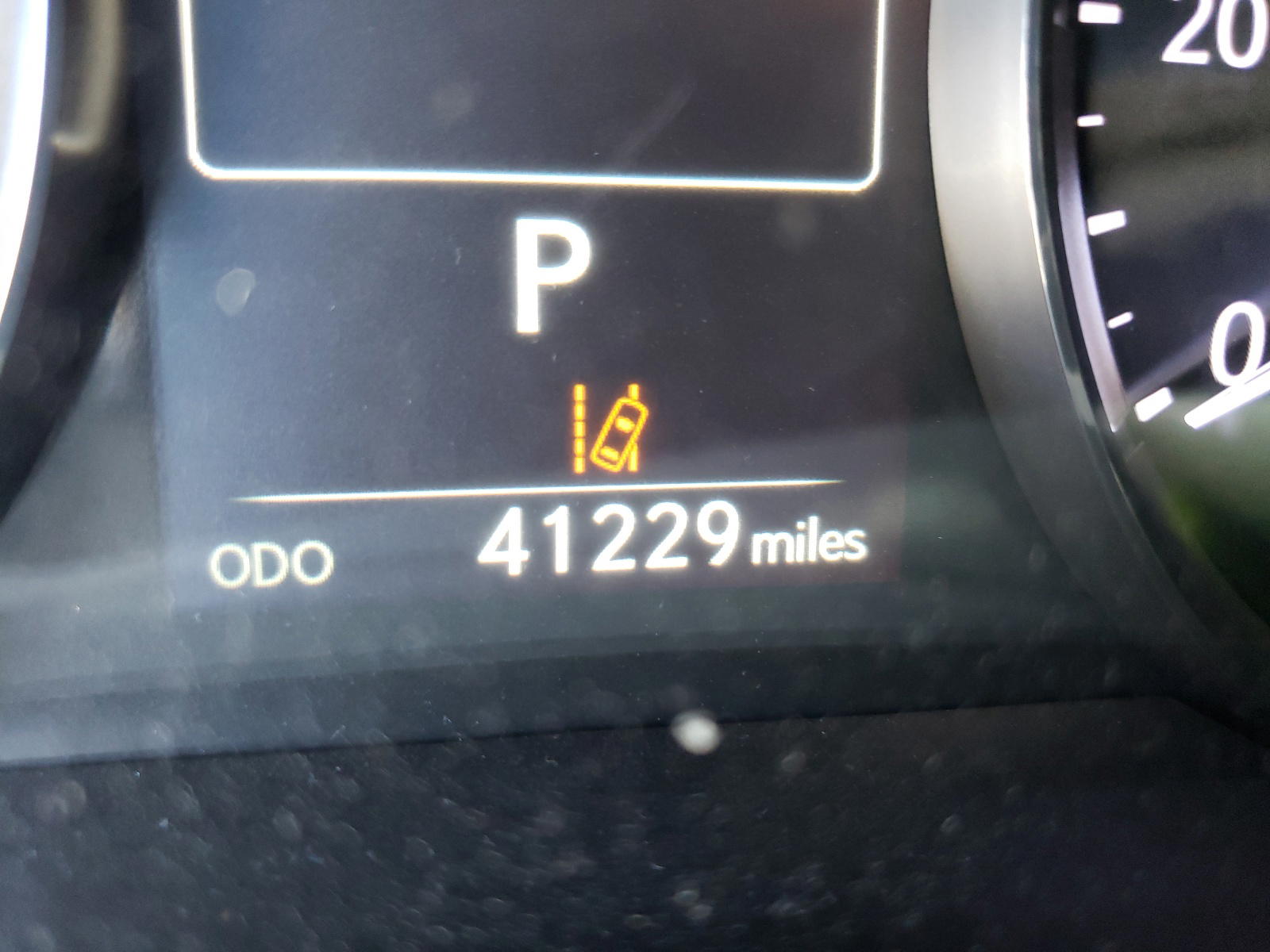 Photo 8 from auction – 2018 LEXUS IS 300 with VIN JTHBA1D27J5069293