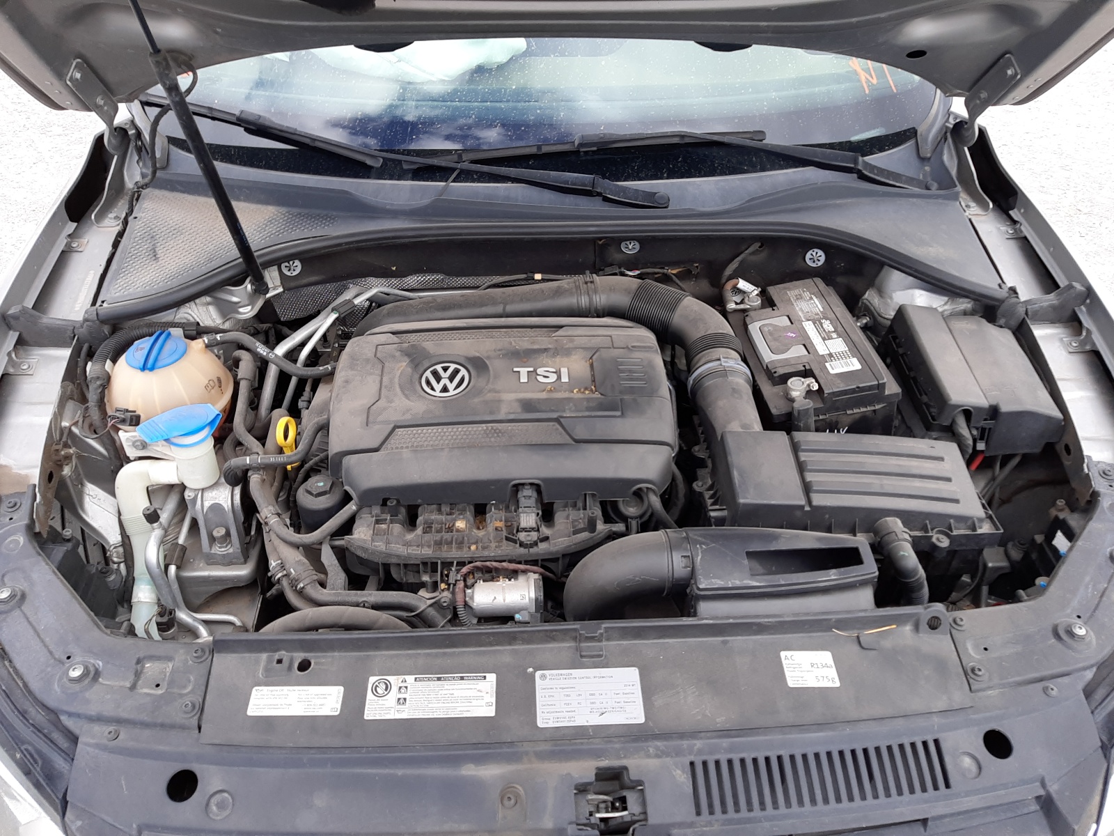Photo 7 from auction – 2014 VOLKSWAGEN PASSAT S with VIN 1VWAT7A37EC055416