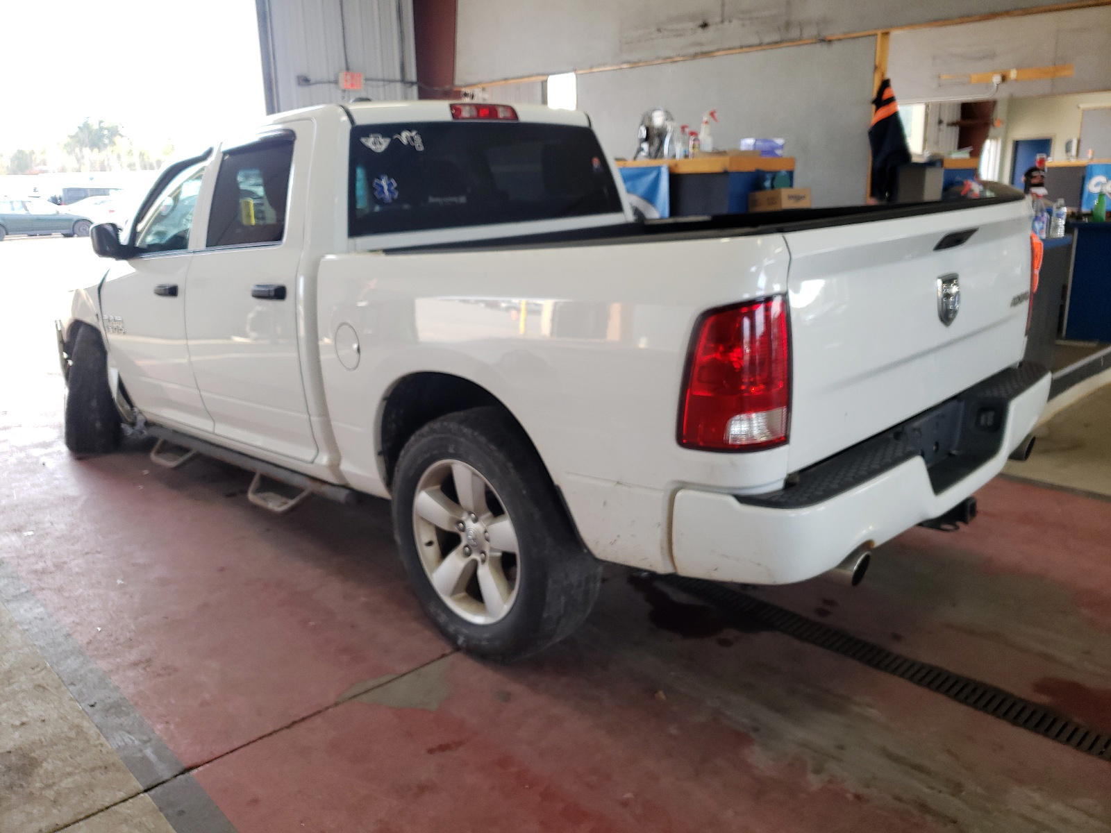 Photo 3 from auction – 2015 RAM 1500 ST with VIN 1C6RR7KT1FS508589
