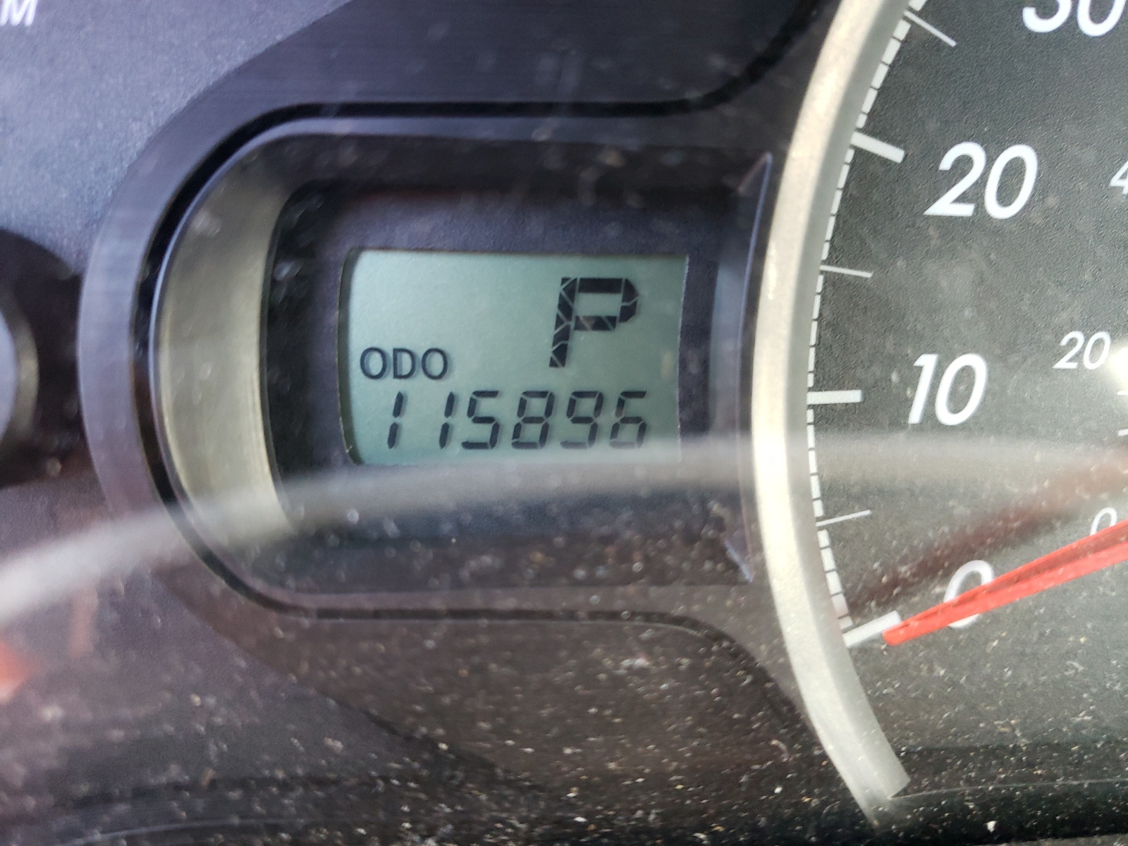 Photo 8 from auction – 2014 TOYOTA SIENNA LE with VIN 5TDKK3DC1ES454528