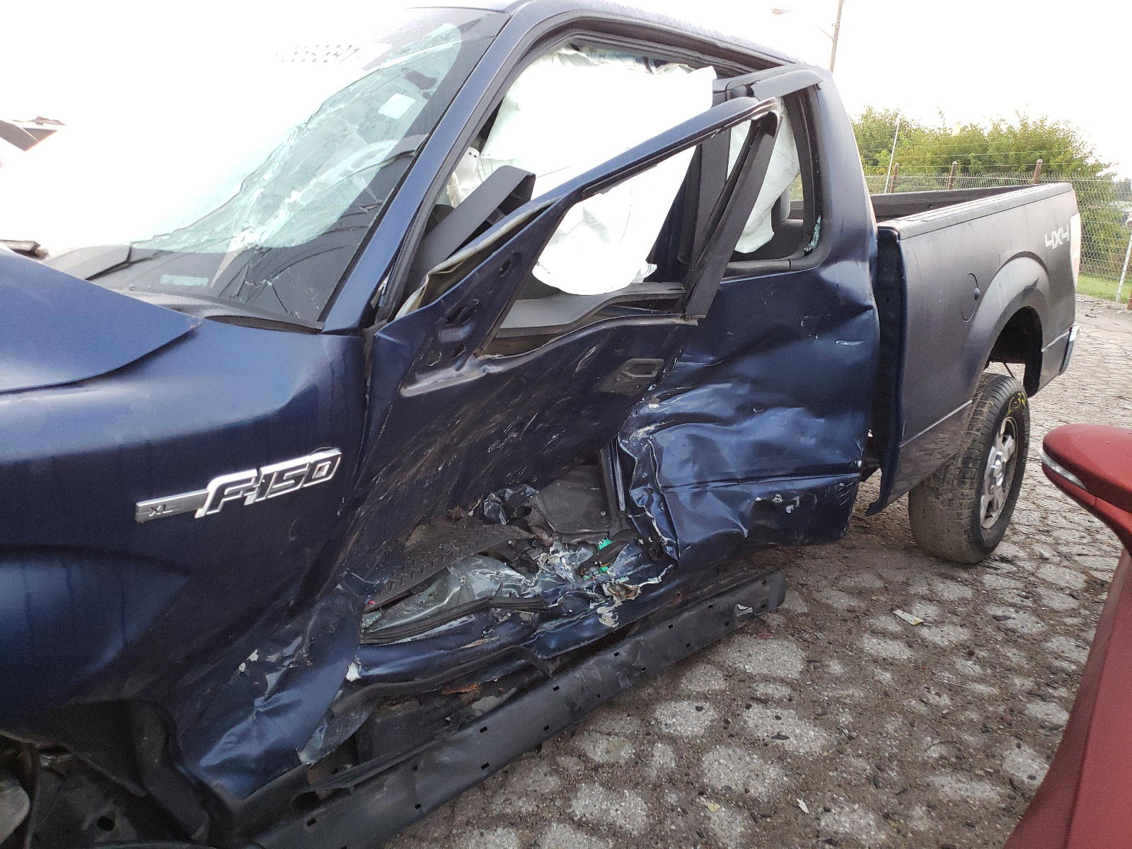 Photo 9 from auction – 2012 FORD F150 SUPER with VIN 1FTFX1EF1CFA19246