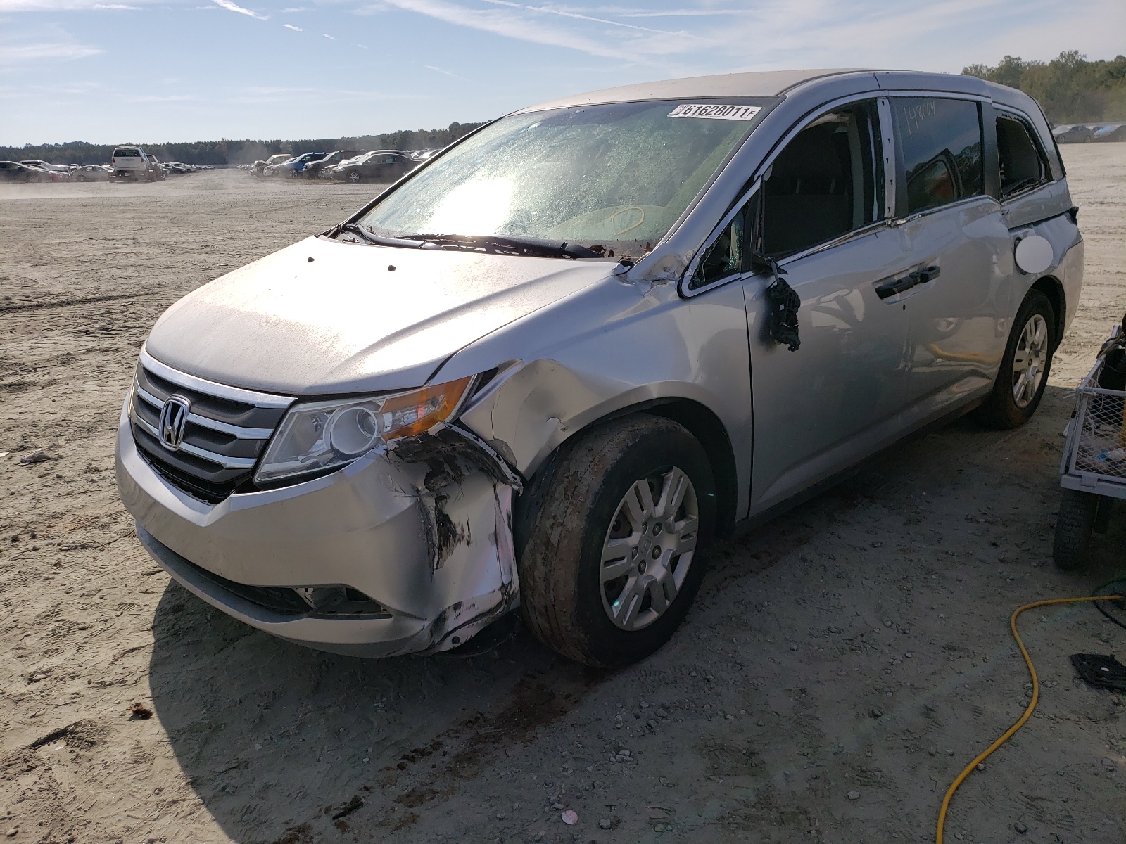 Photo 2 from auction – 2011 HONDA ODYSSEY LX with VIN 5FNRL5H23BB064913